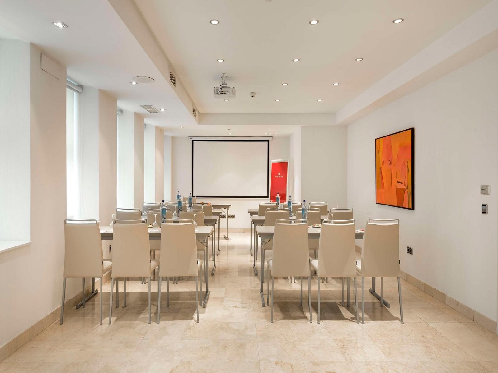 NH Collection Madrid Colón 9