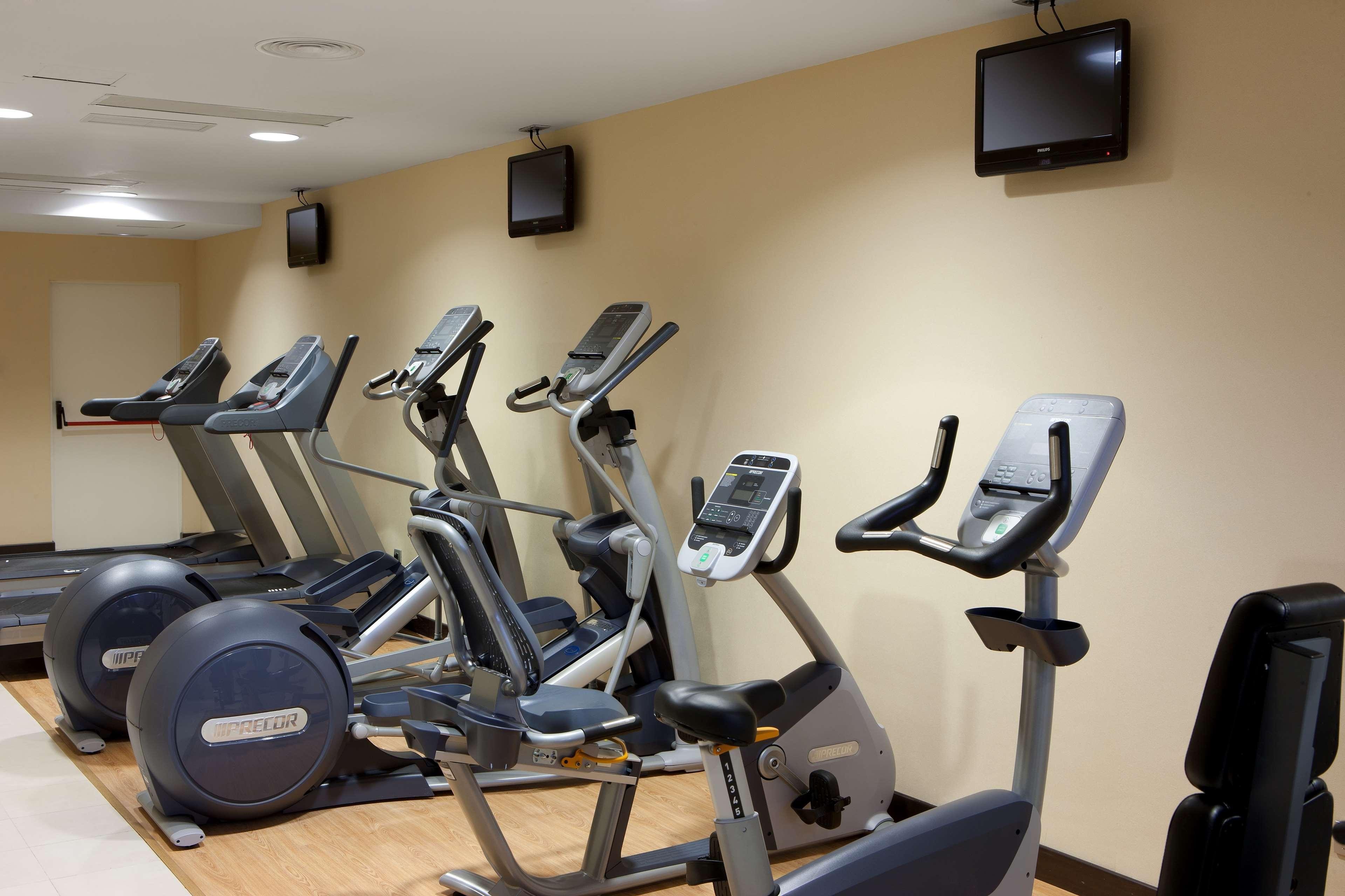 NH Madrid Ribera del Manzanares 12