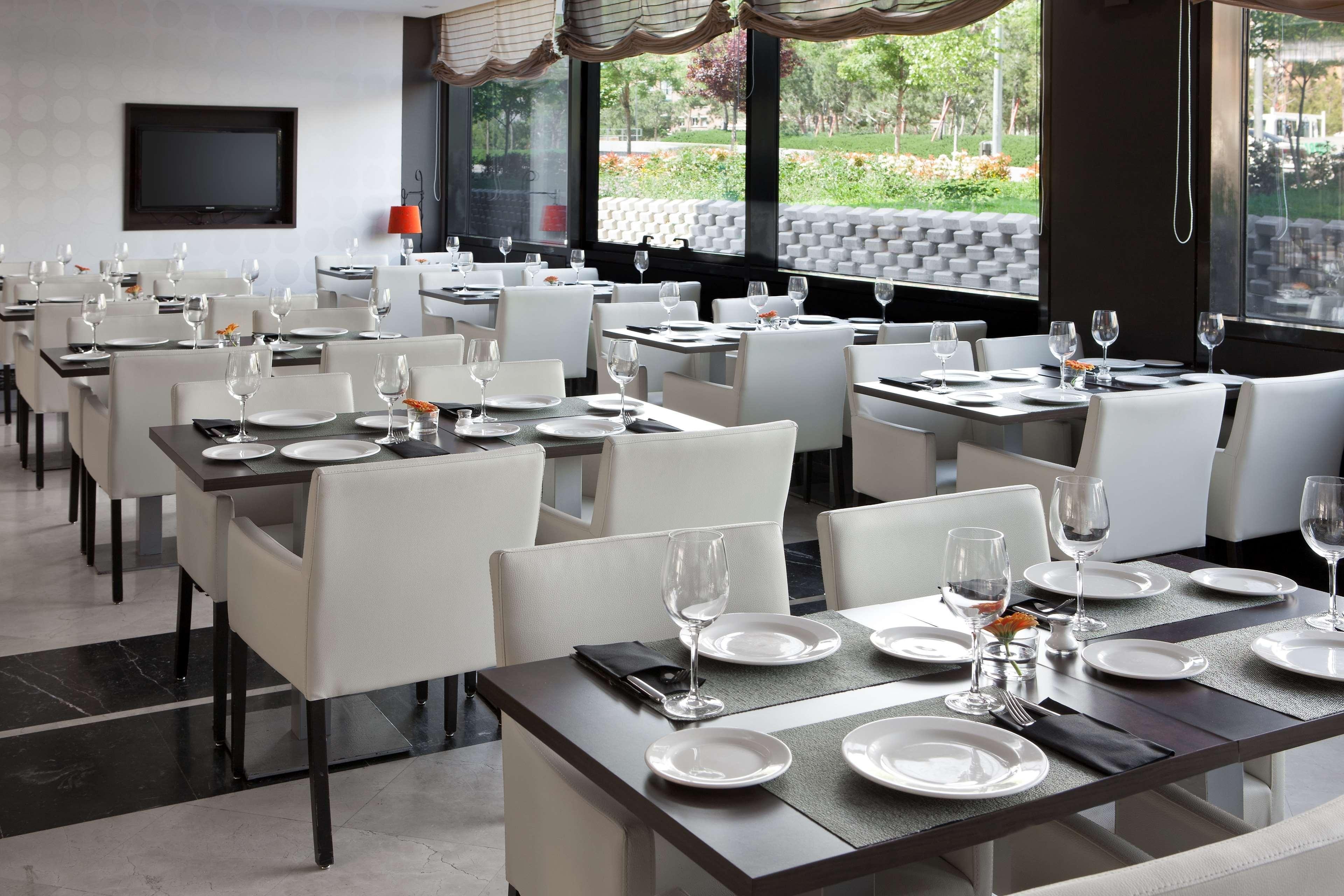 NH Madrid Ribera del Manzanares 6