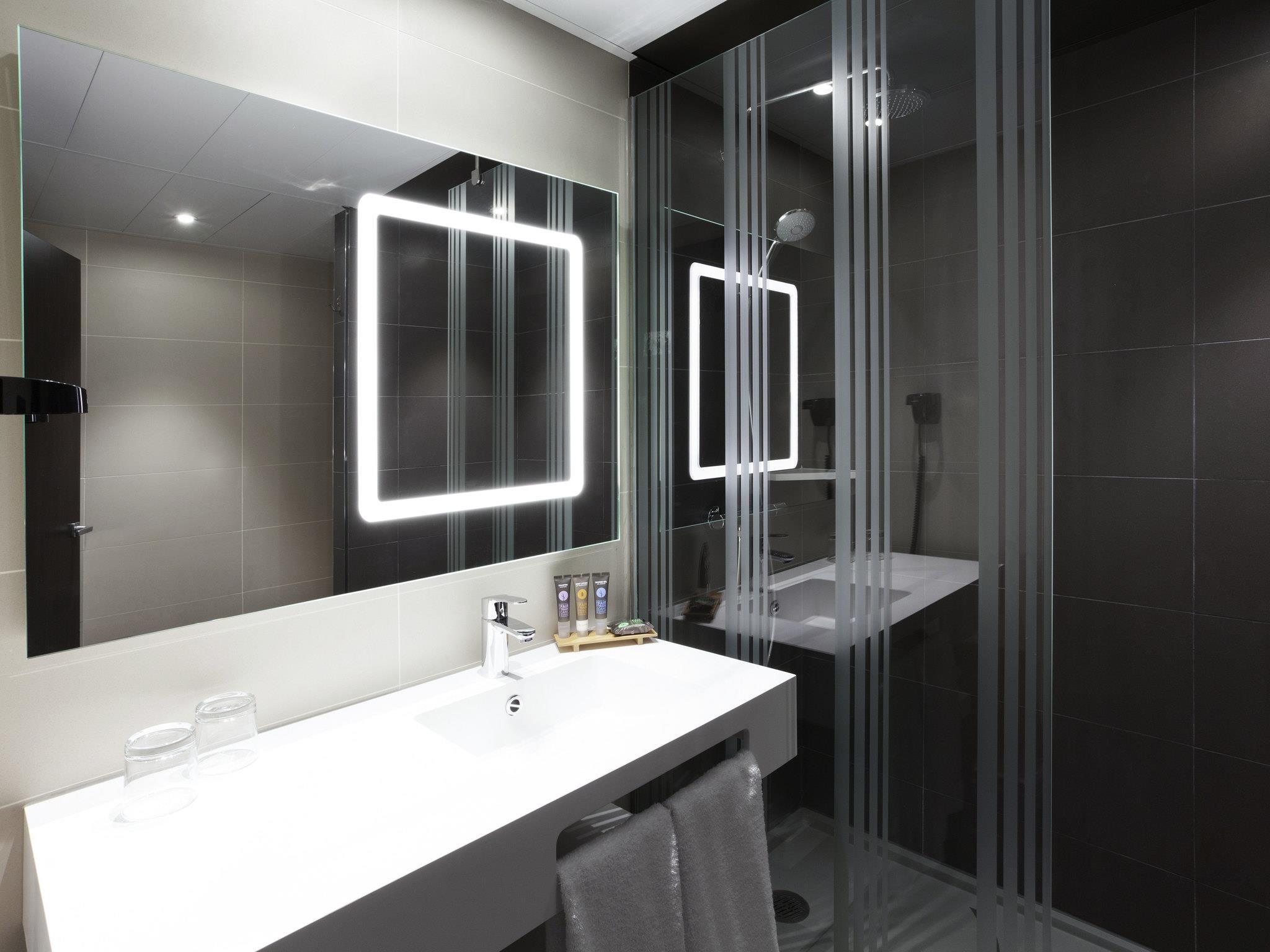 Novotel Madrid Center 9