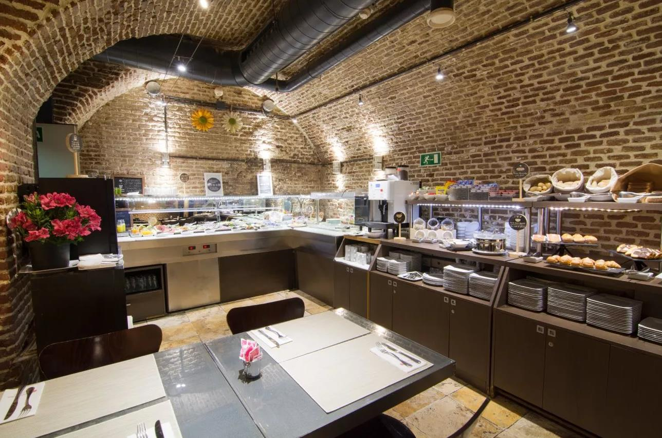 Petit Palace Arenal 6