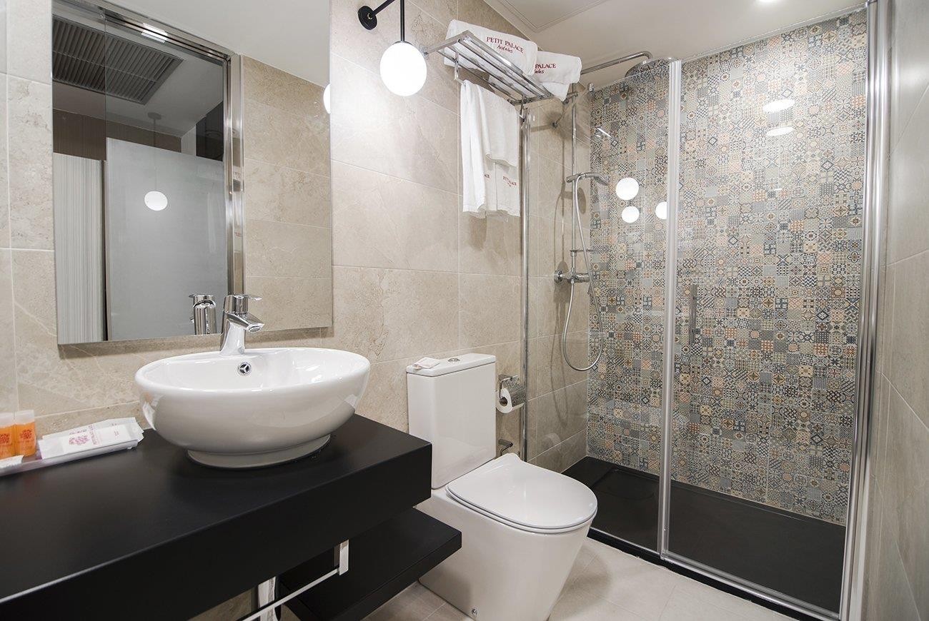 Petit Palace Puerta del Sol 6