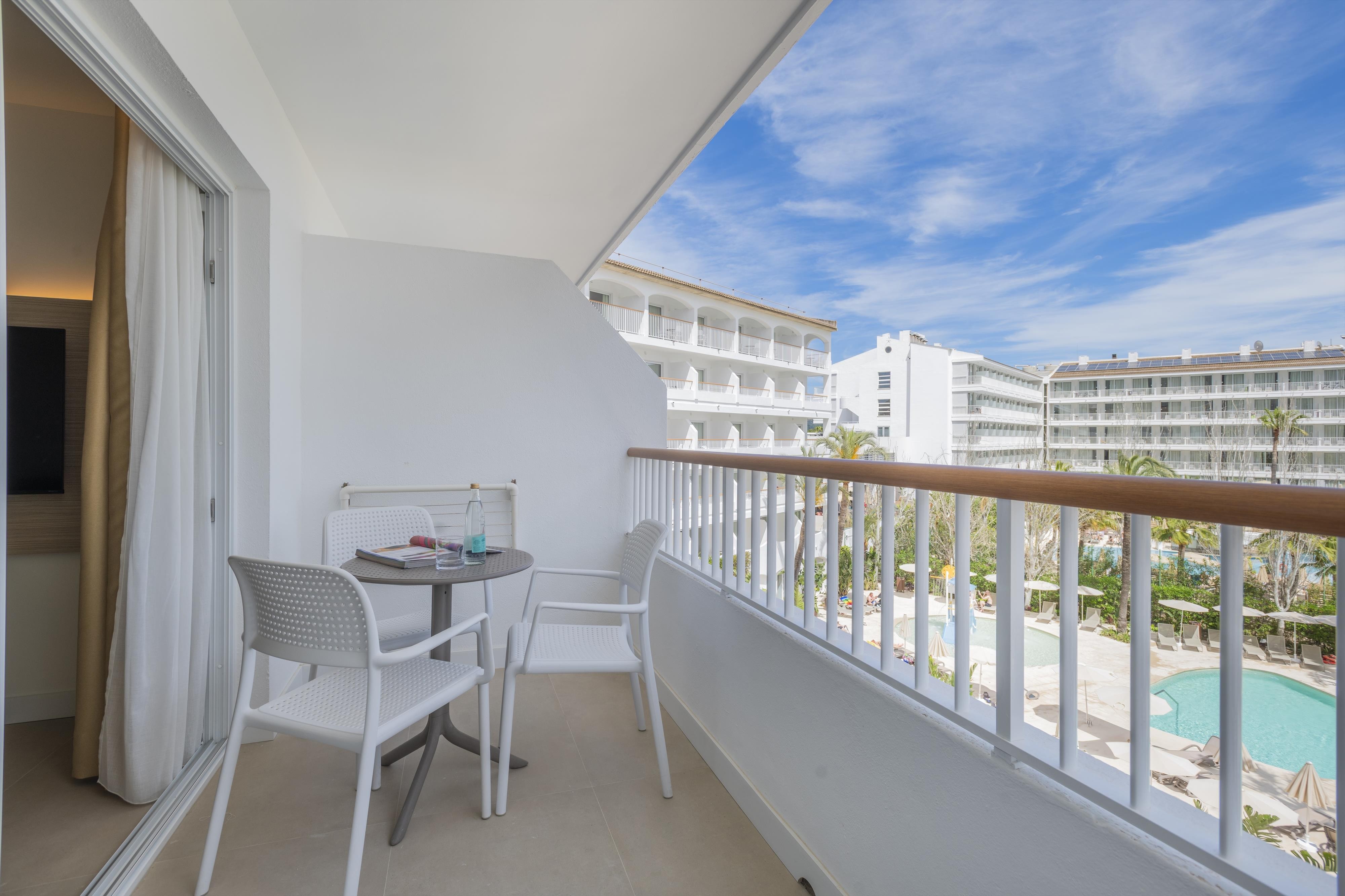 Sol de Alcudia Apartments  12