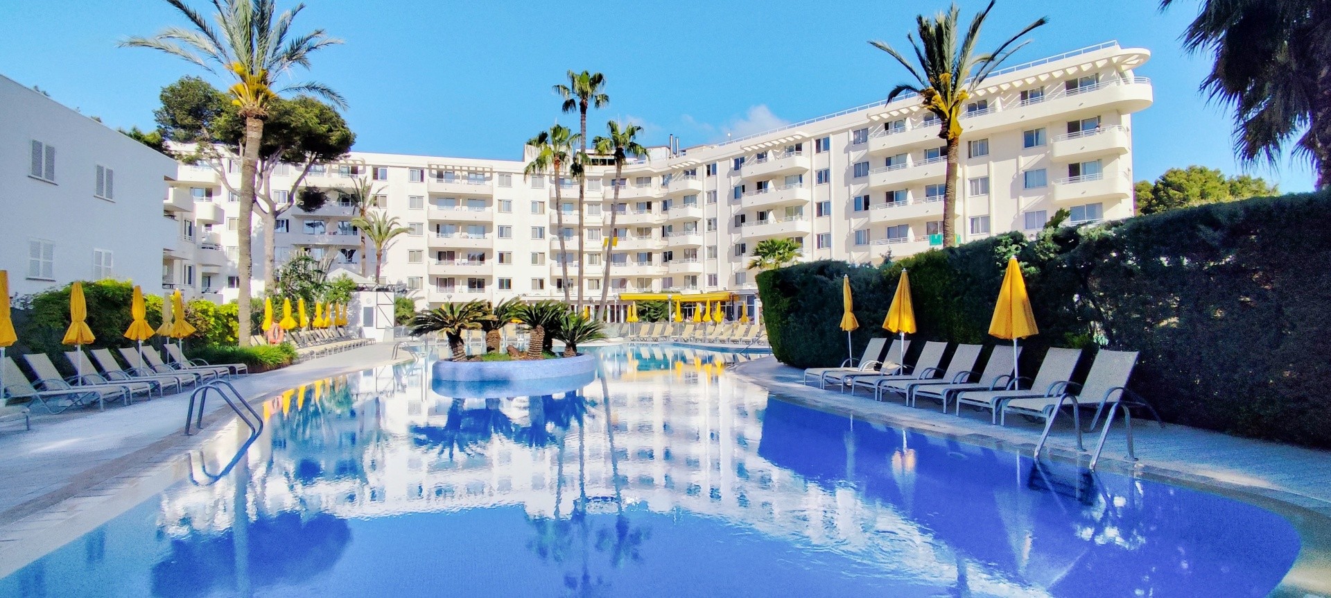 Ivory Playa Aparthotel