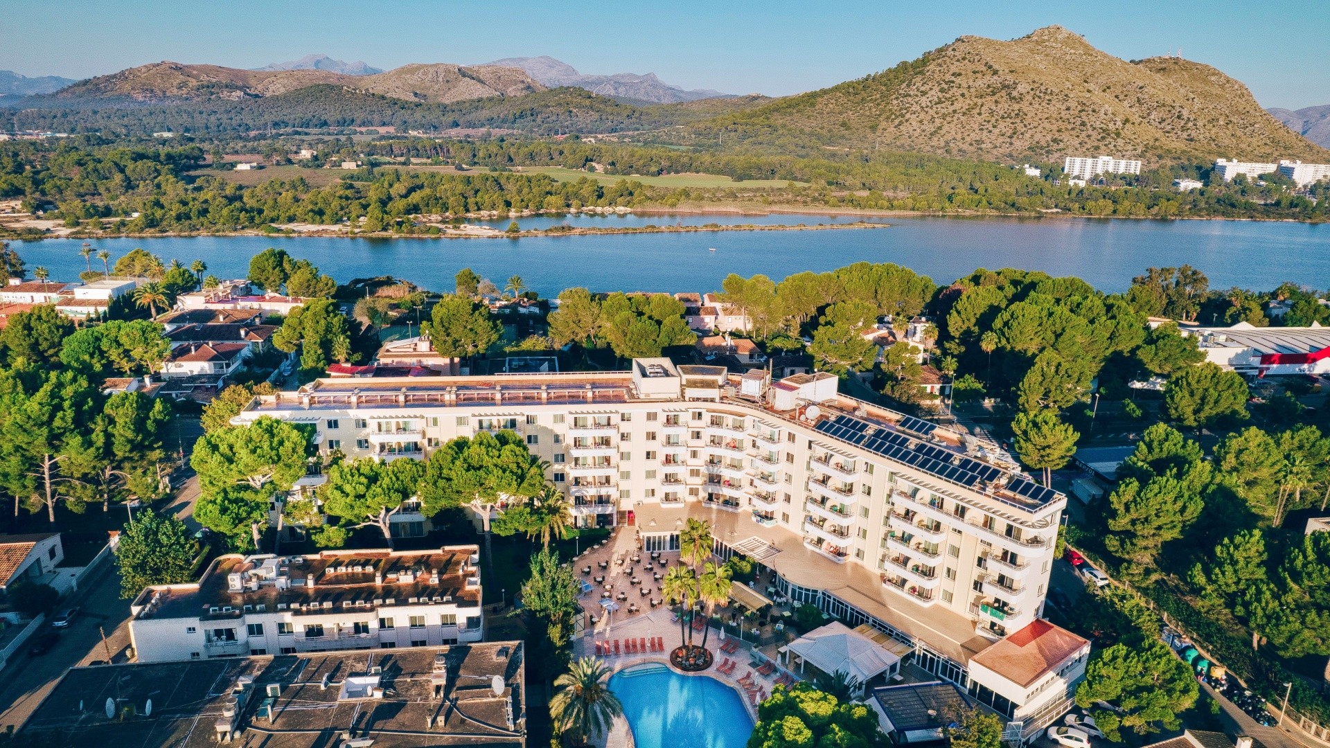 Ivory Playa Aparthotel