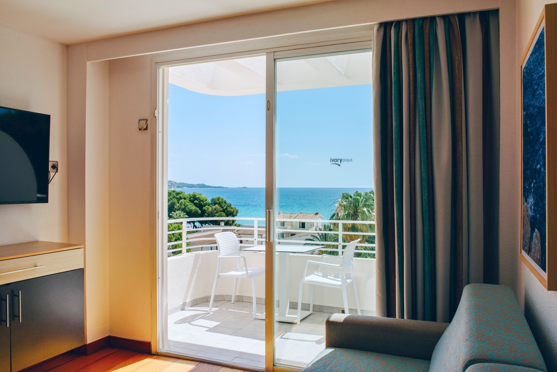 Ivory Playa Aparthotel 12