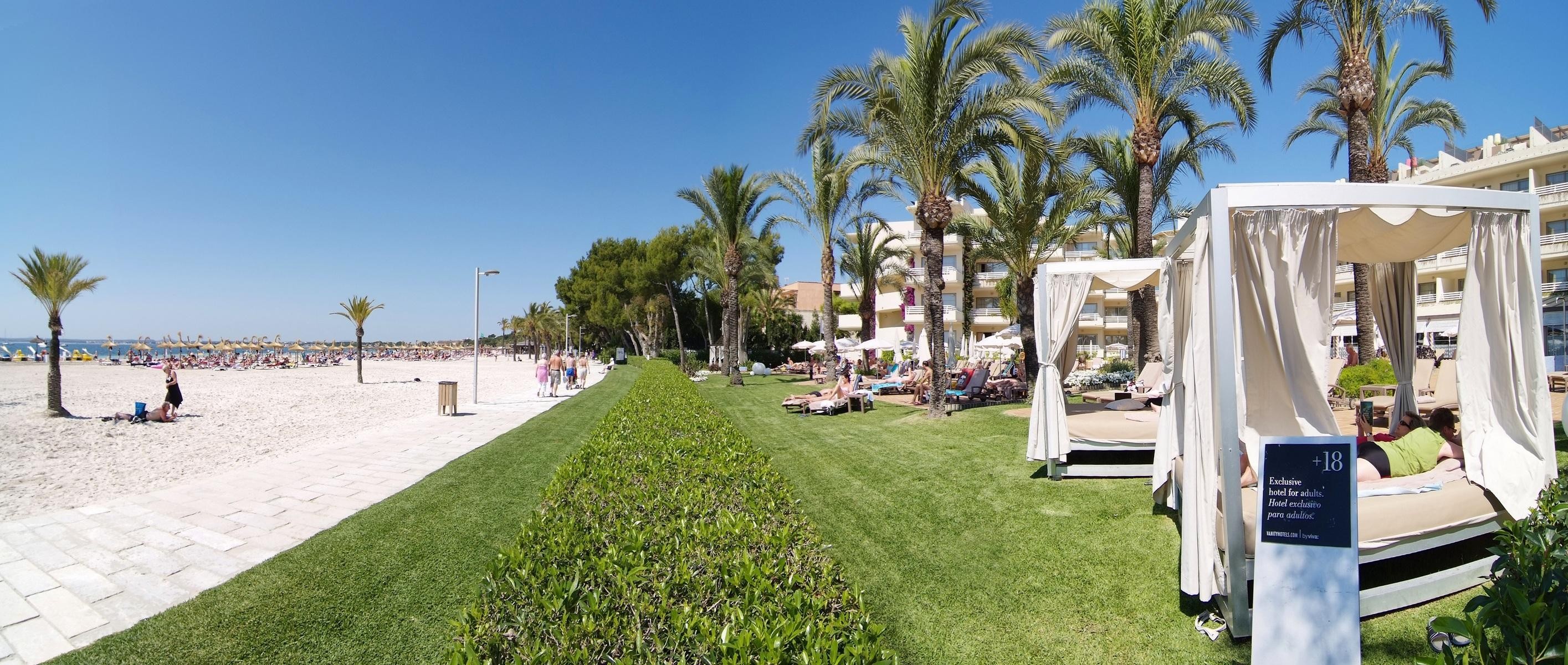 Vanity Hotel Golf - Adults Only