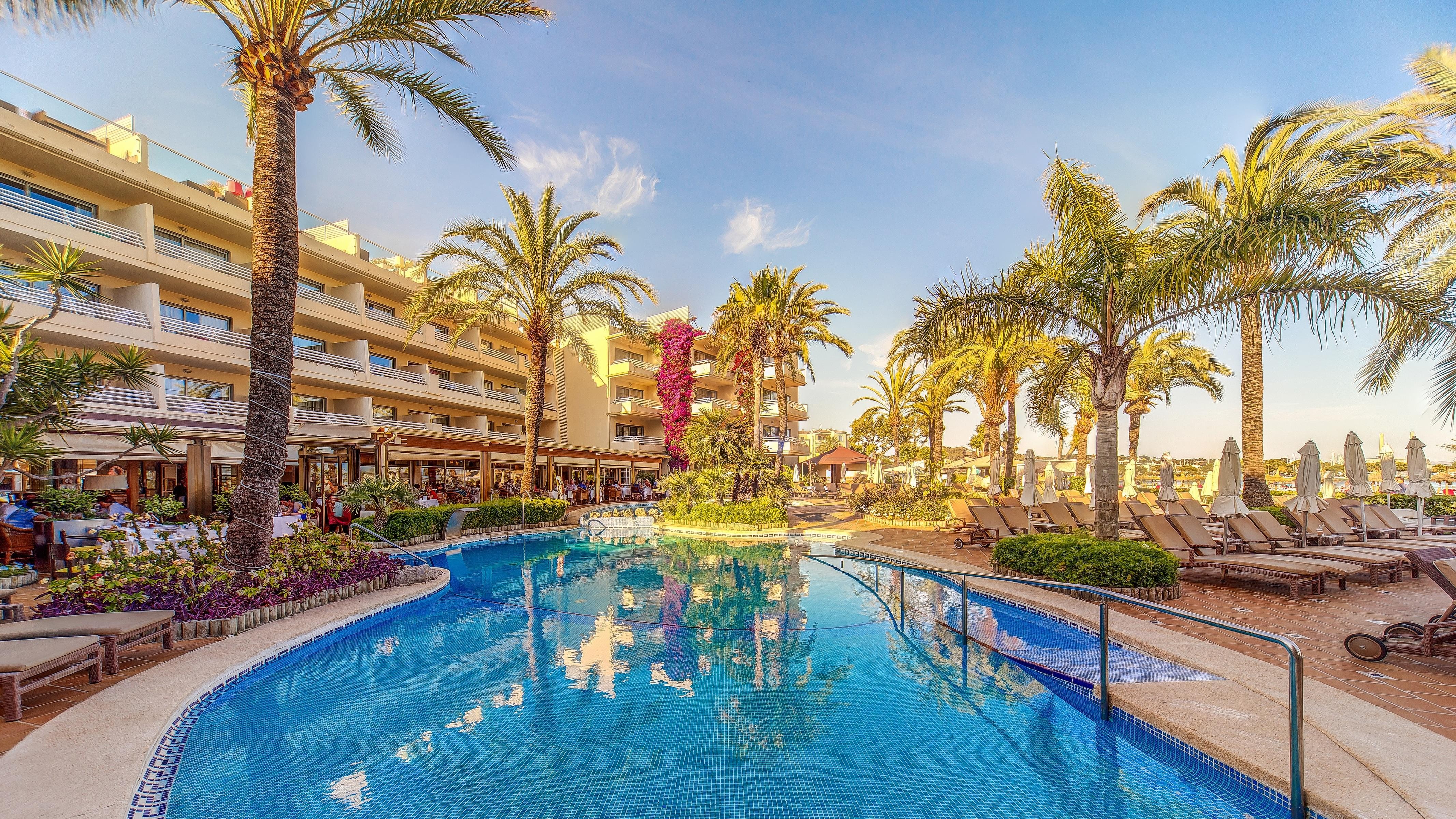 Vanity Hotel Golf - Adults Only