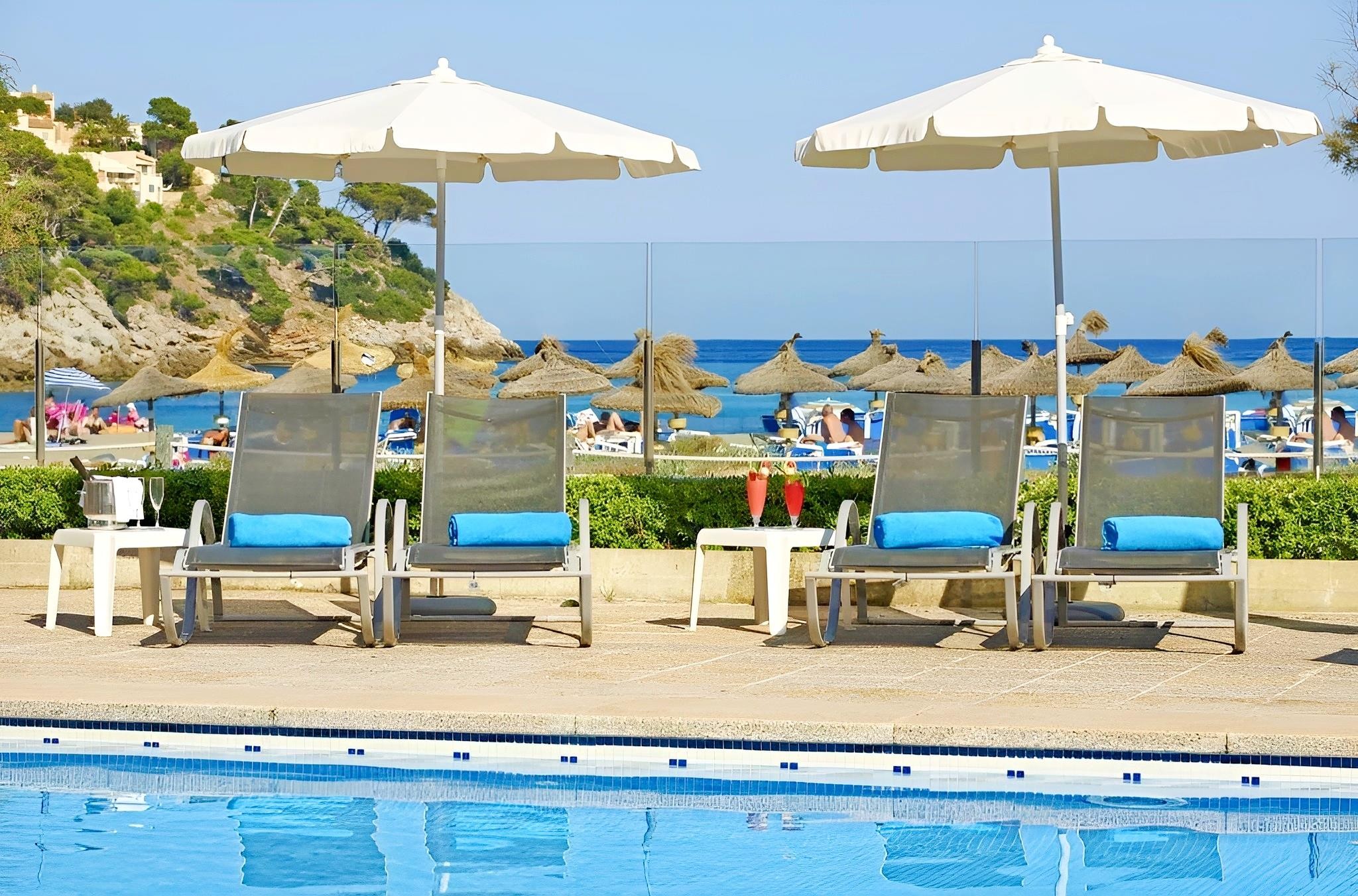 Castell Royal Universal 5