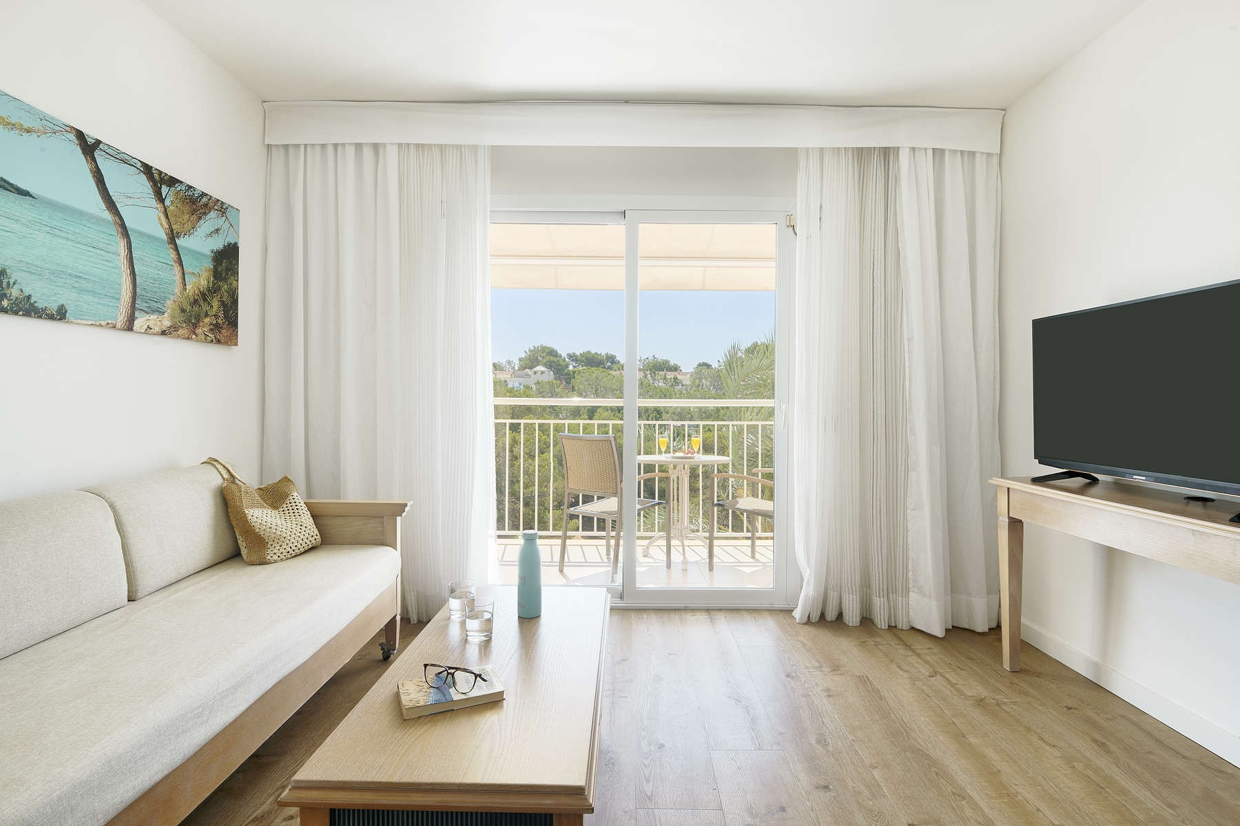 Iberostar Waves Club Cala Barca  7