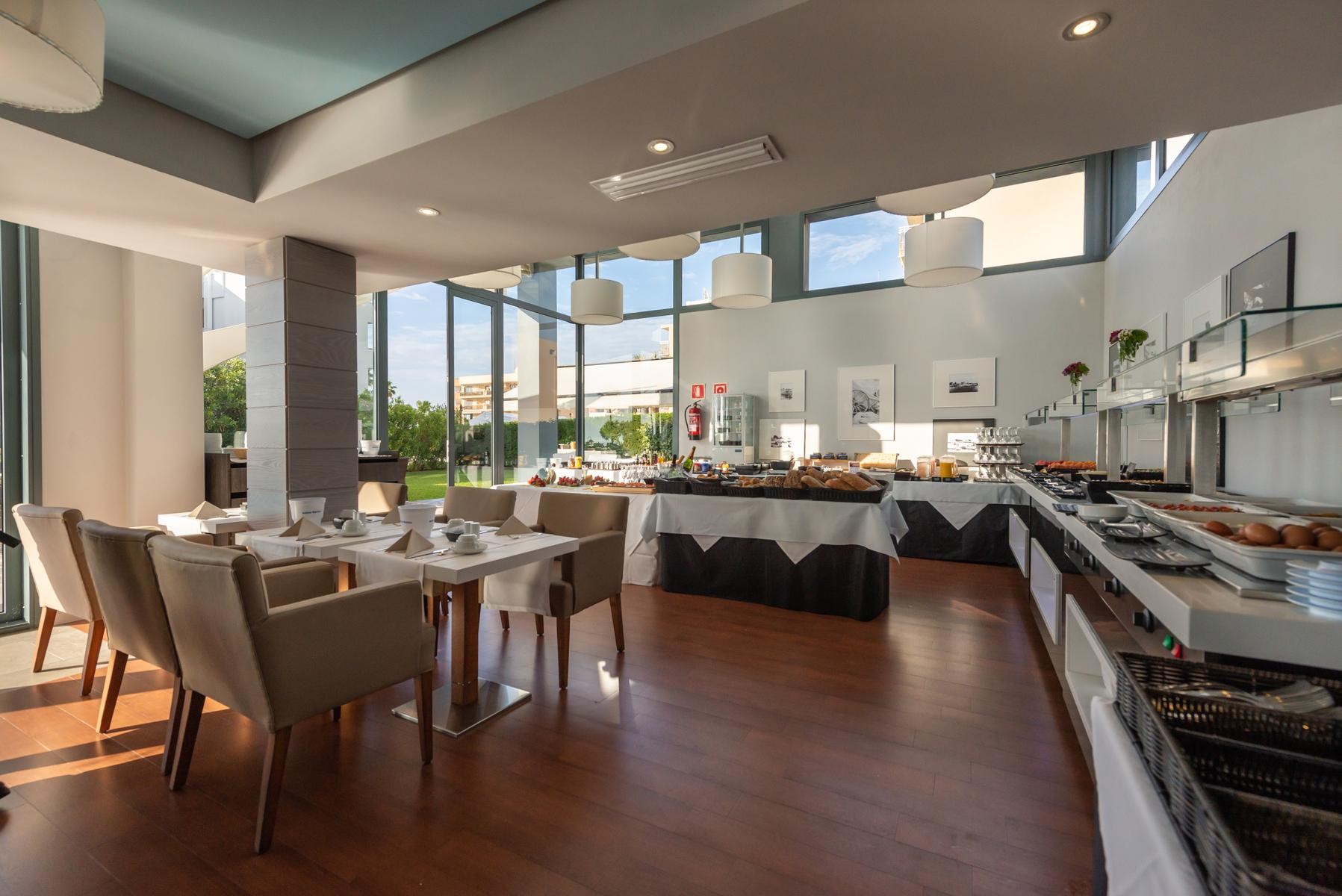 Marins Suites Hotel 15