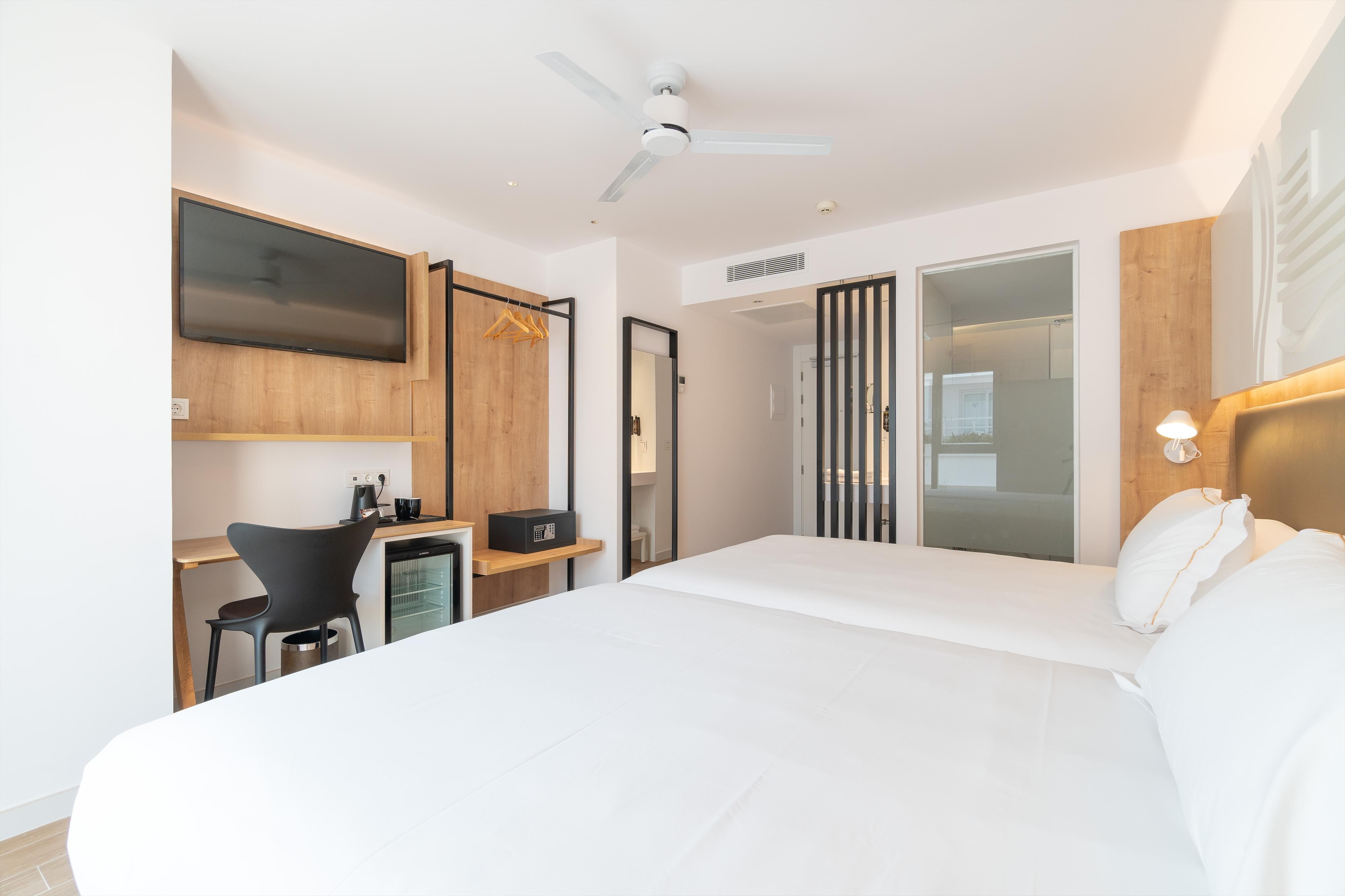 Senator Cala Millor 8