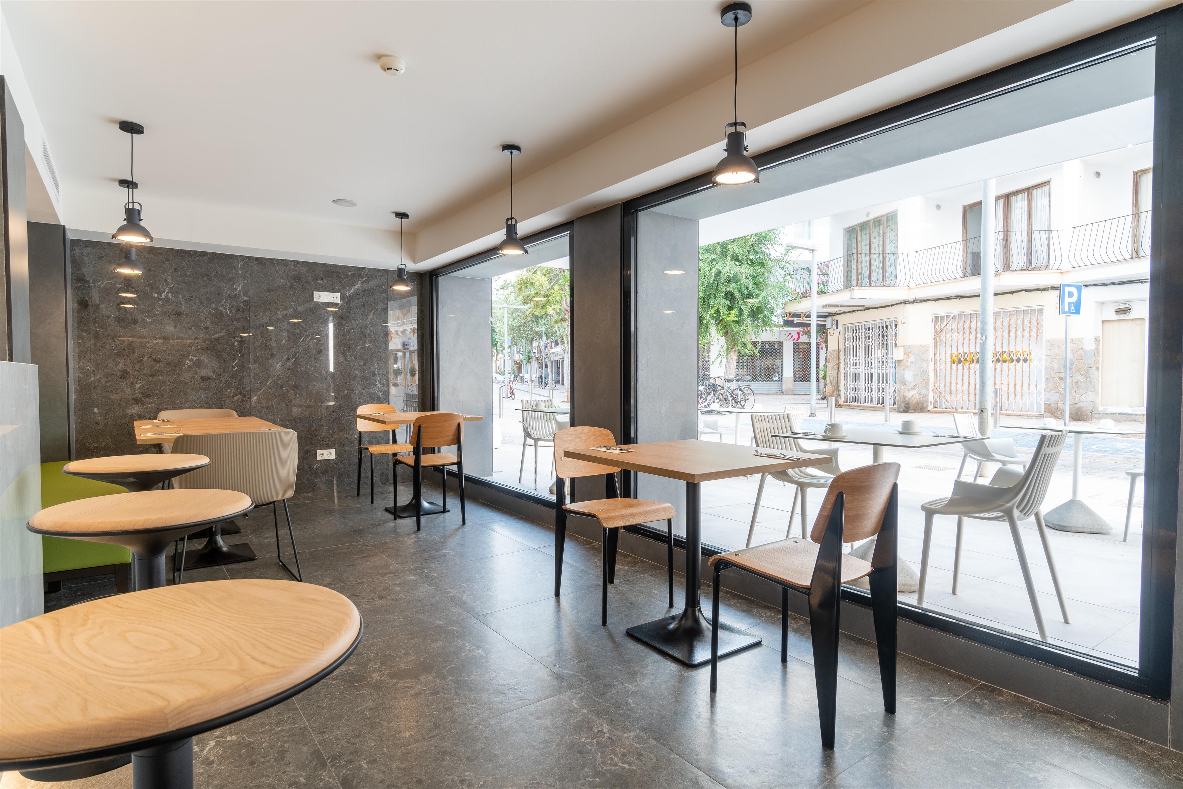 Senator Cala Millor 15