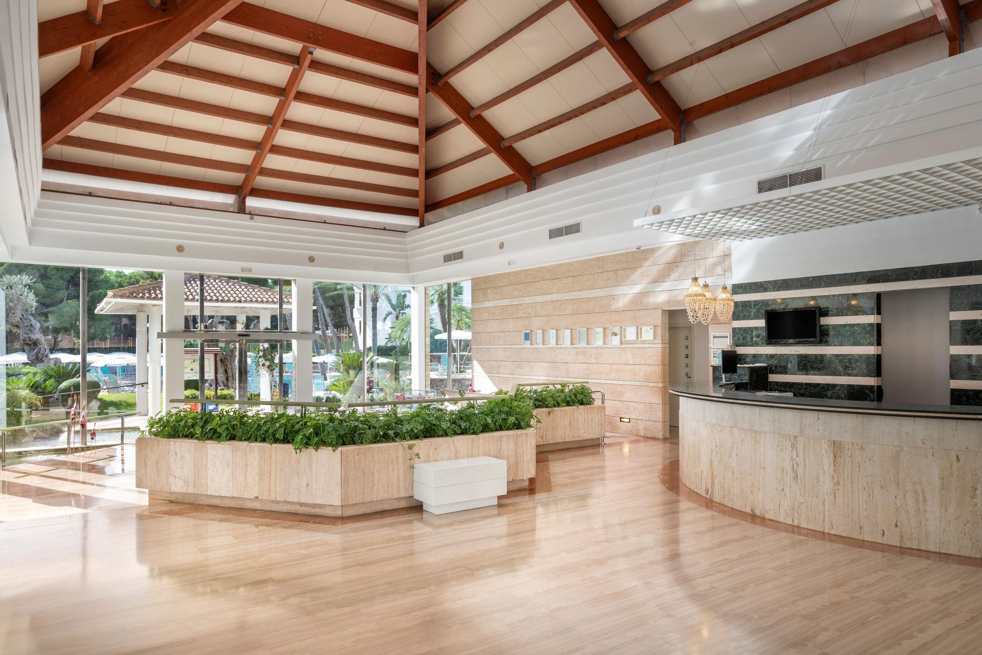 Green Garden Aparthotel 18