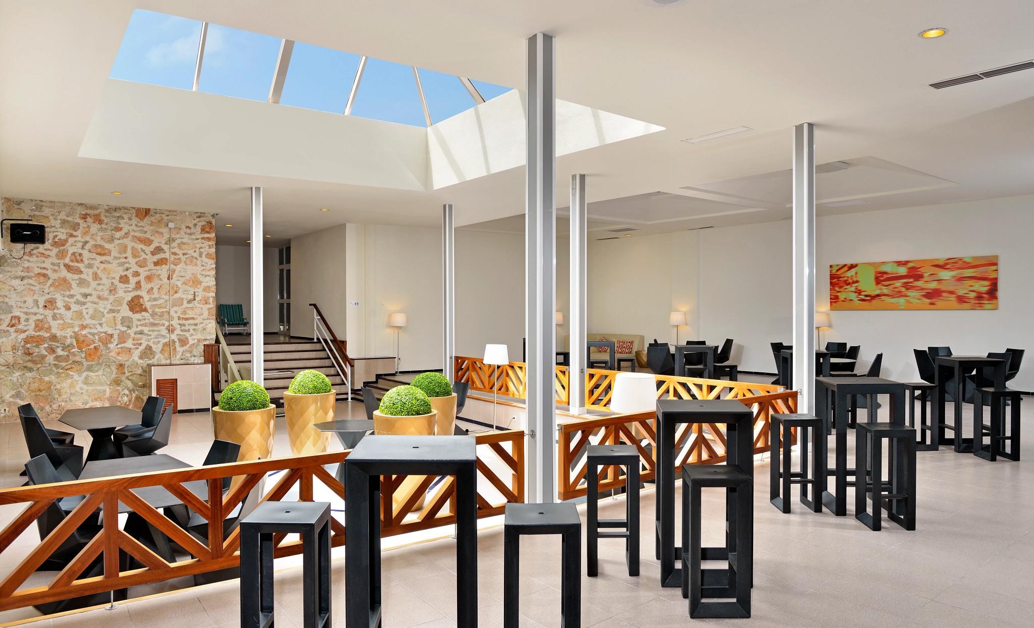 Aluasun Cala Antena 8