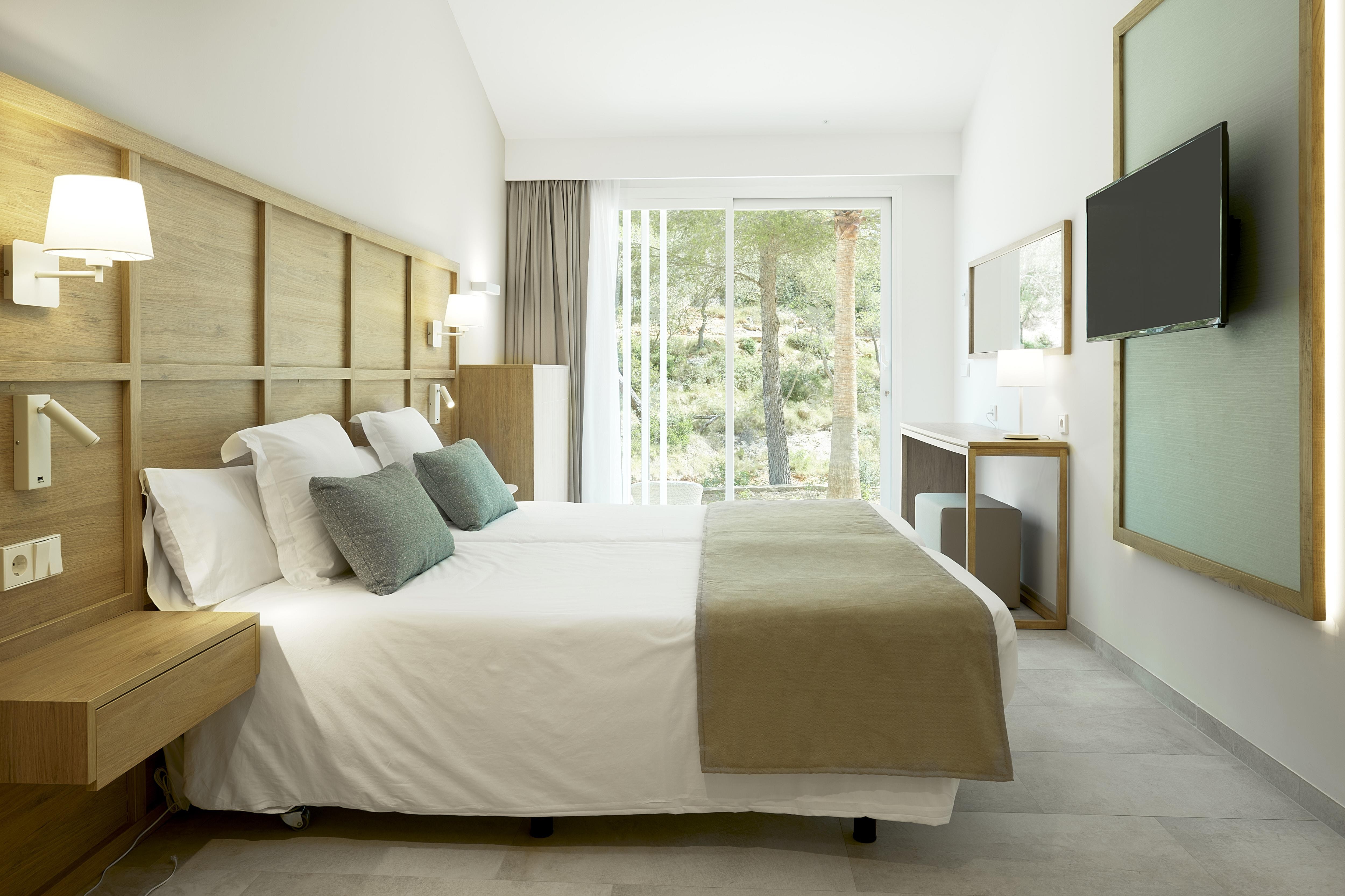 IBEROSTAR Cala Domingos 15