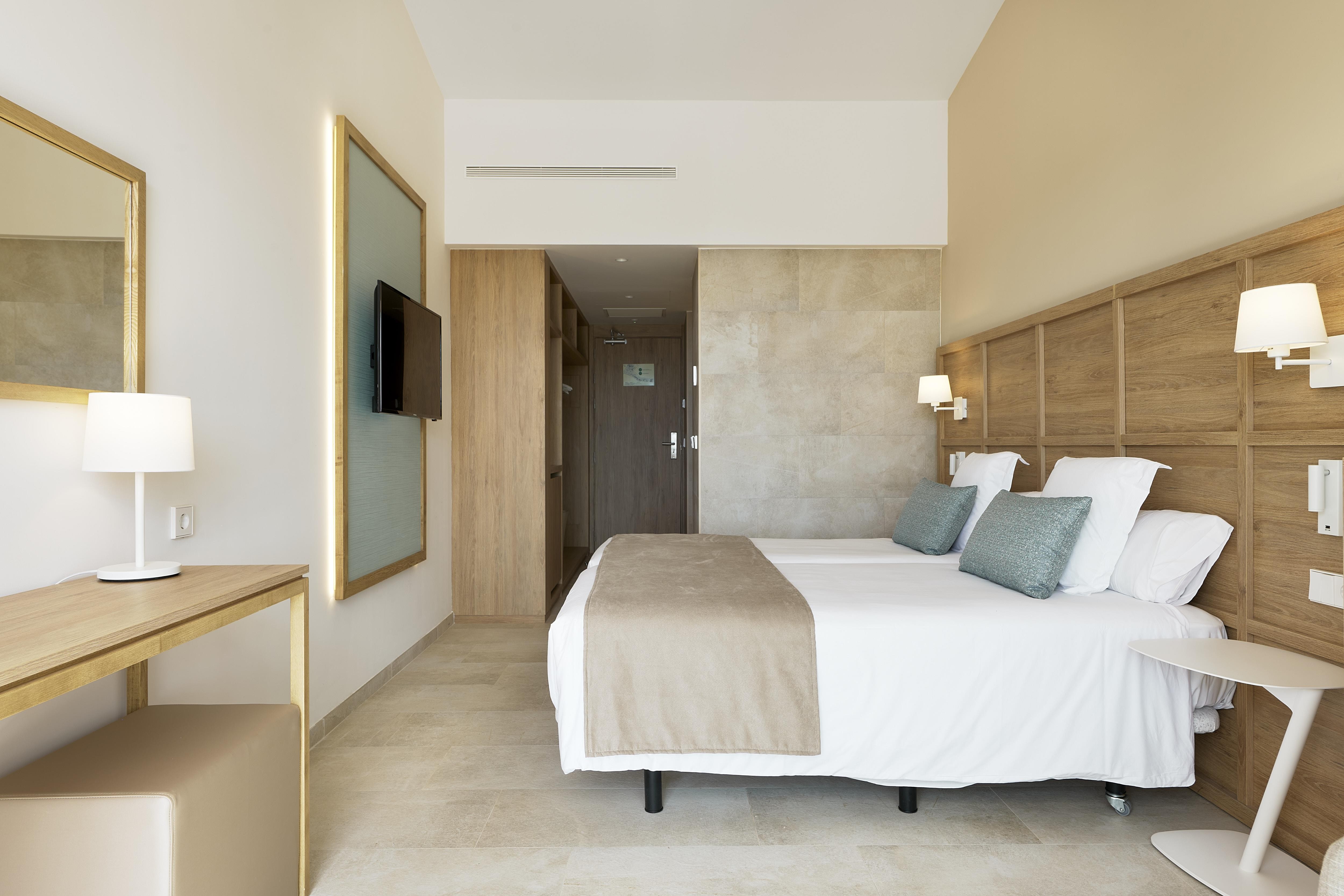 IBEROSTAR Cala Domingos 24