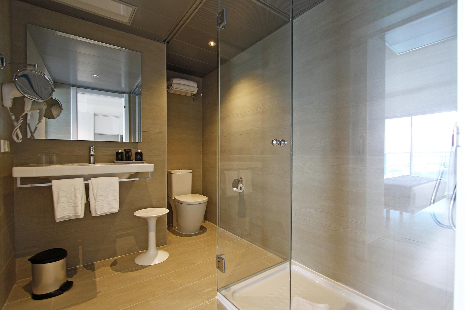 BG Tonga and Suites Tower Design Hotel 11