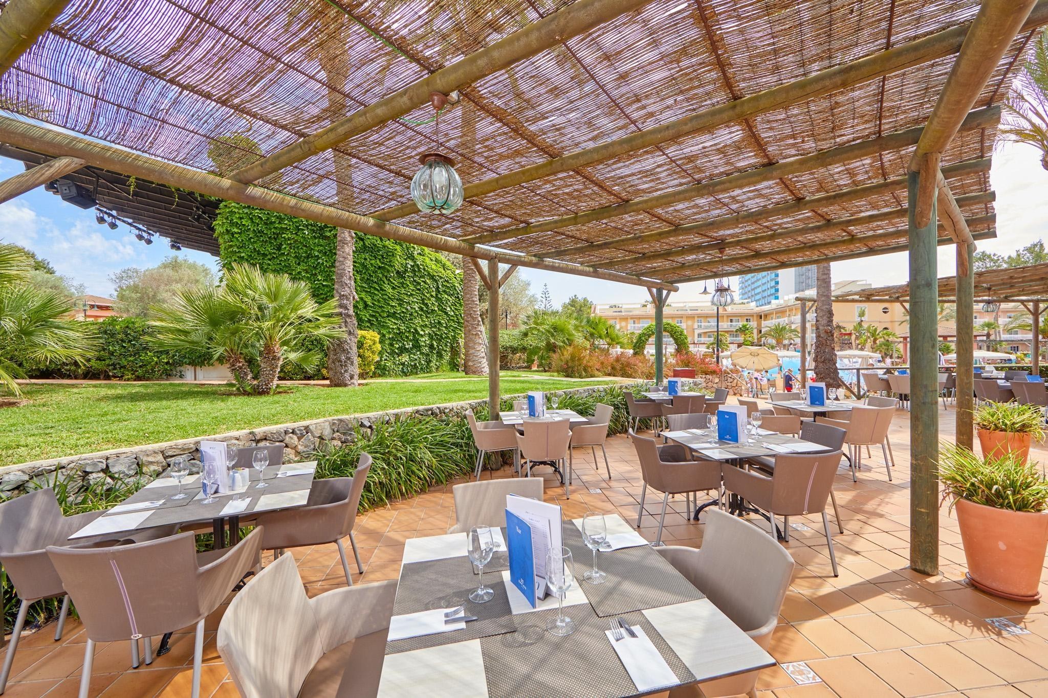 Zafiro Can Picafort  11