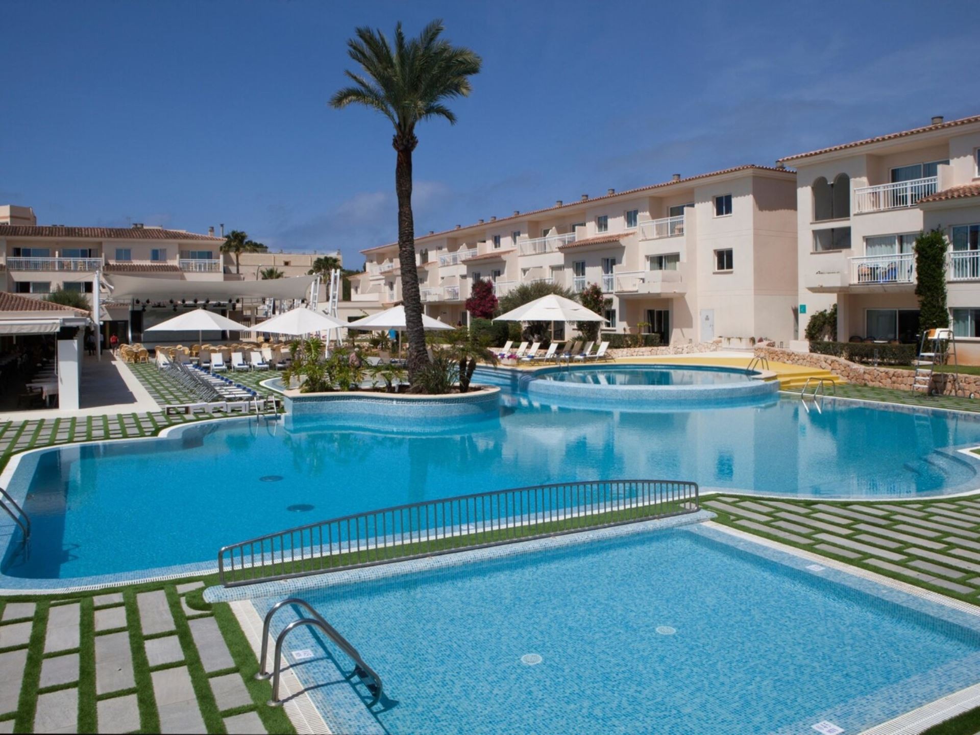 Isla de Cabrera Aparthotel