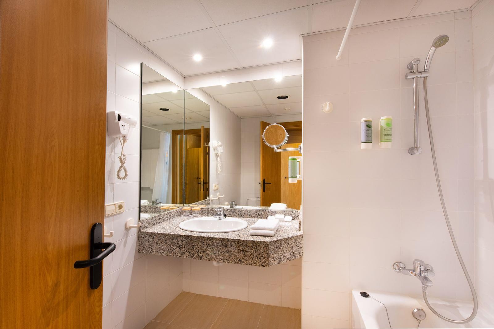 Valentin Reina Paguera Hotel 7