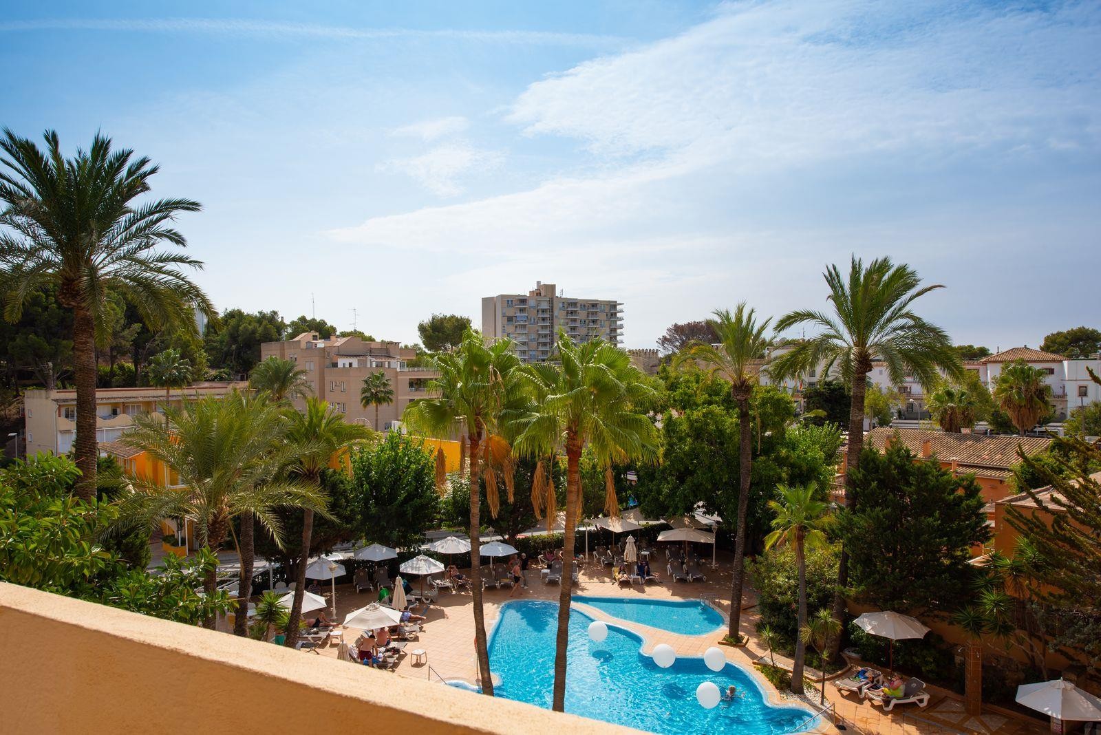 Valentin Reina Paguera Hotel 8