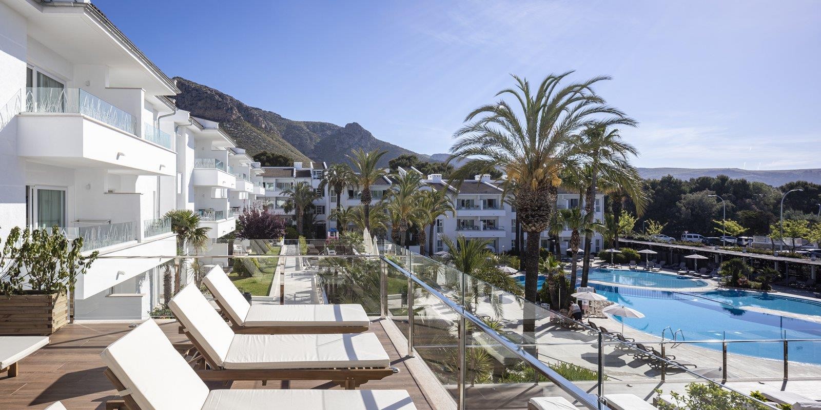 Puerto Azul Suite Hotel