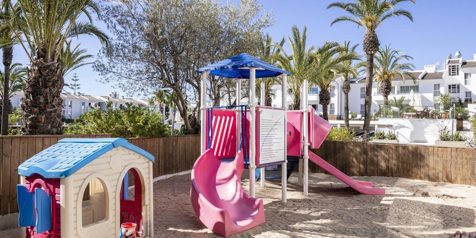 Puerto Azul Suite Hotel 12