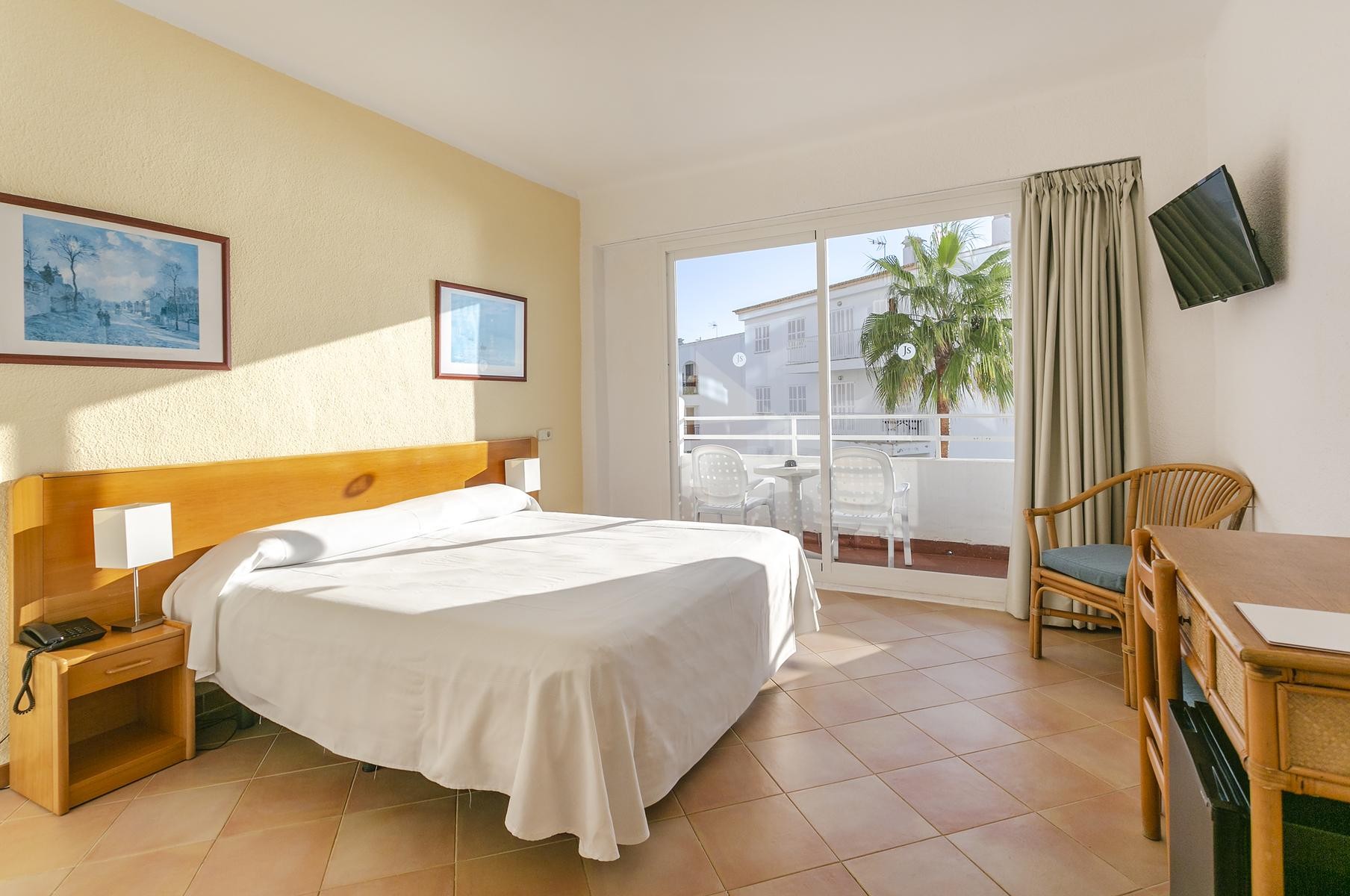 JS Cape Colom Hotel 6