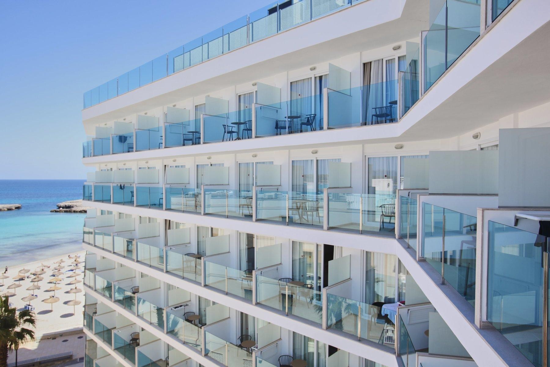 Perla Universal Hotel