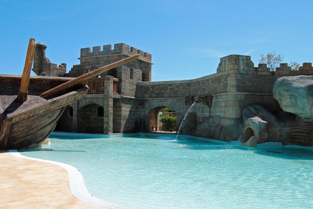 Pirates Village Apartments