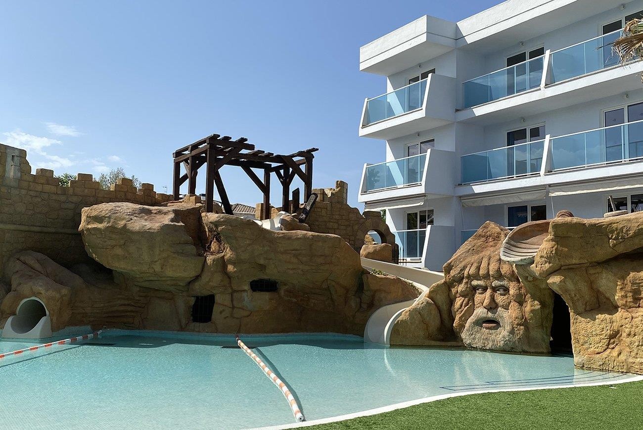 Pirates Village Apartments