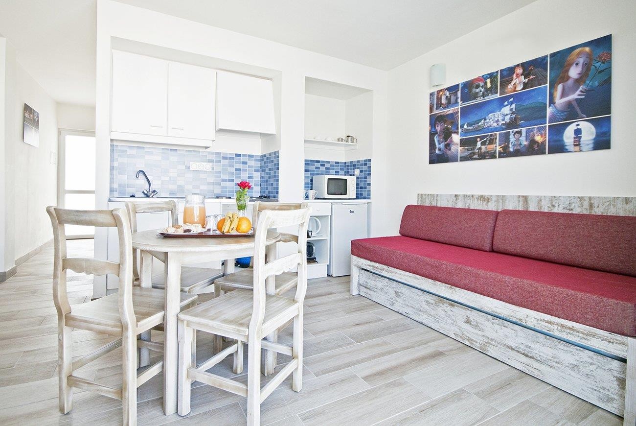 Pirates Village Apartments 9