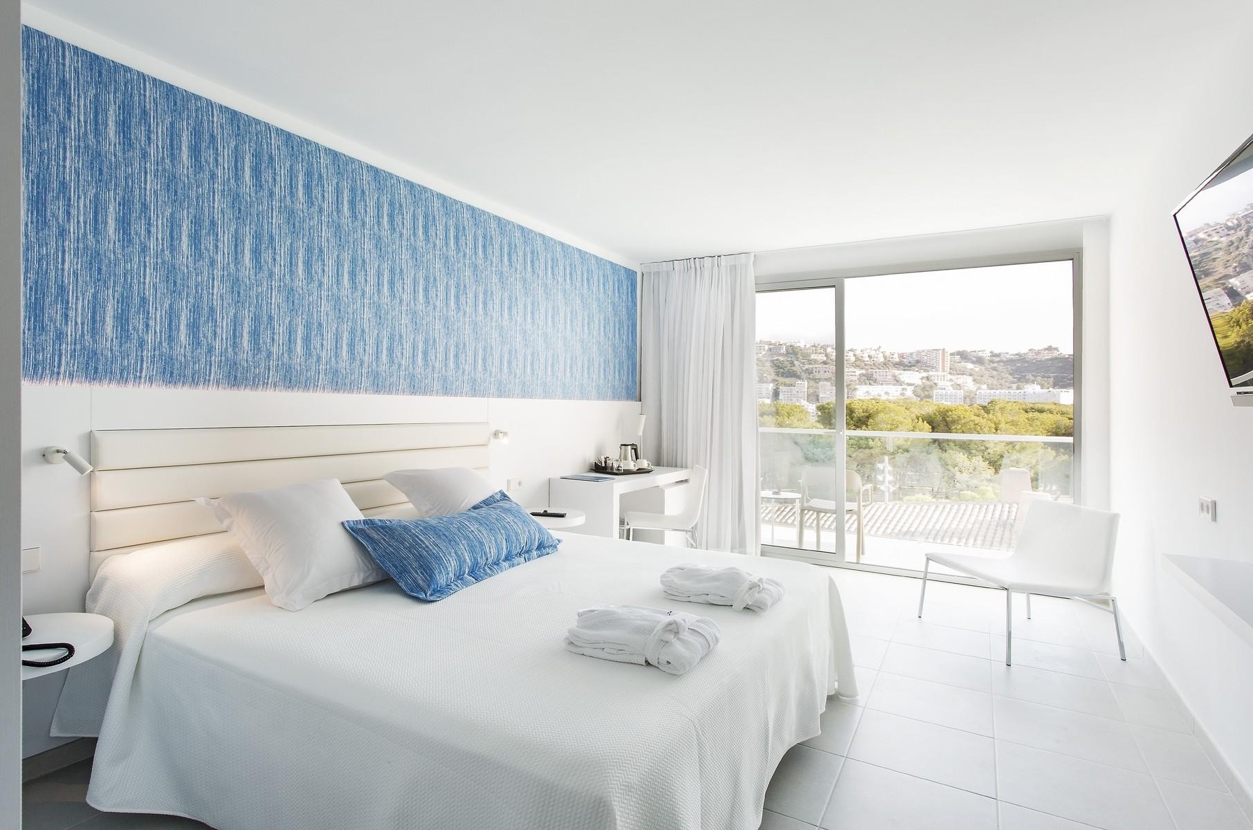 Reverence Life Hotel 