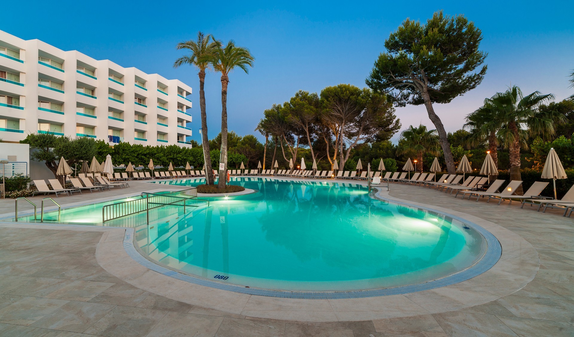 Globales Mediterrani 28