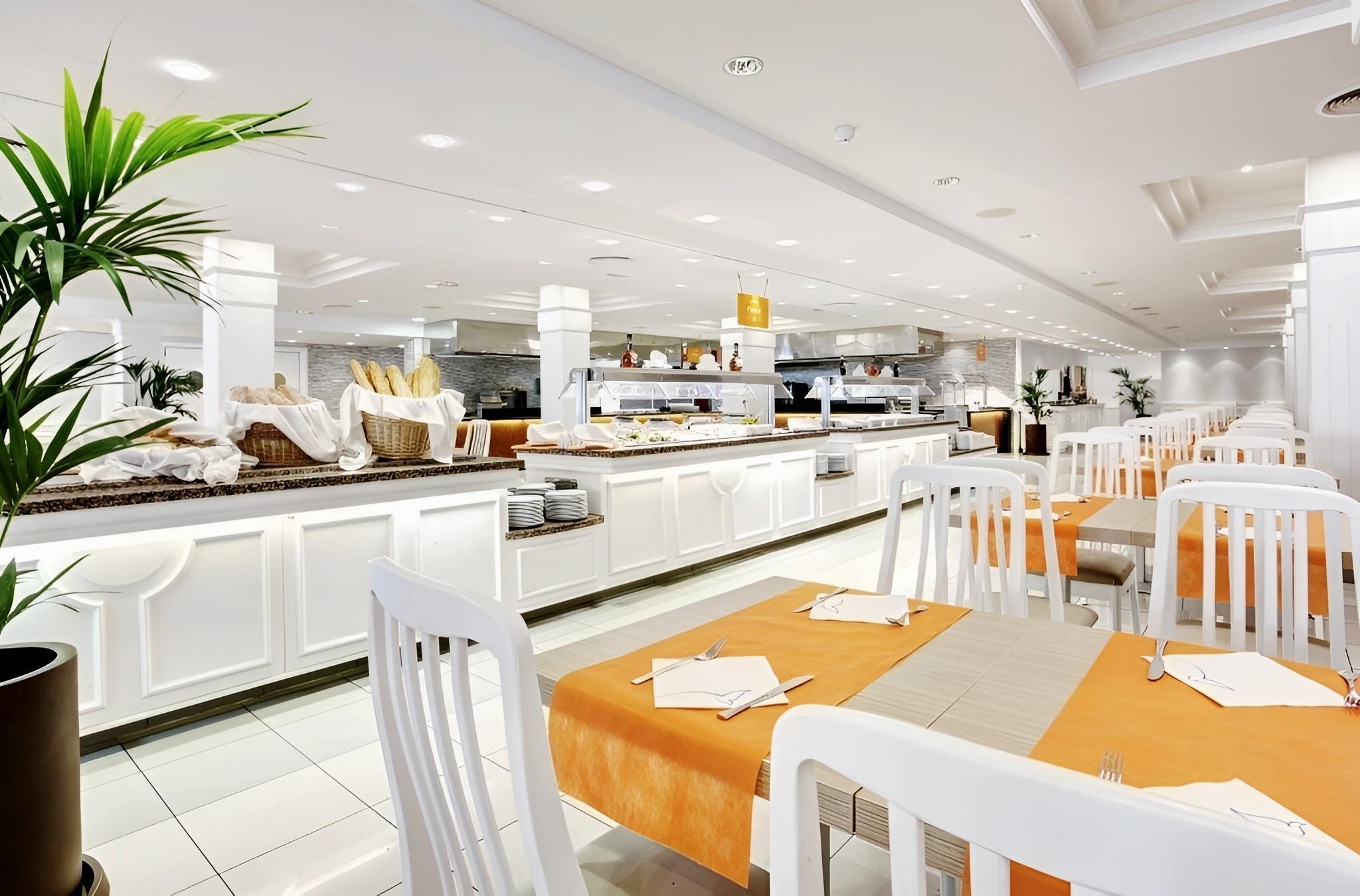 Grupotel Mar de Menorca  11