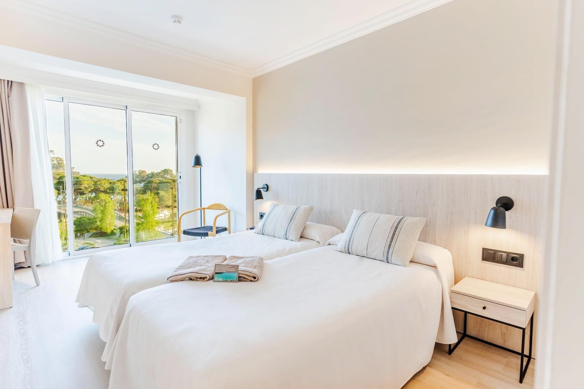 Minura Cala Galdana & Apartamentos D'Aljandar 9