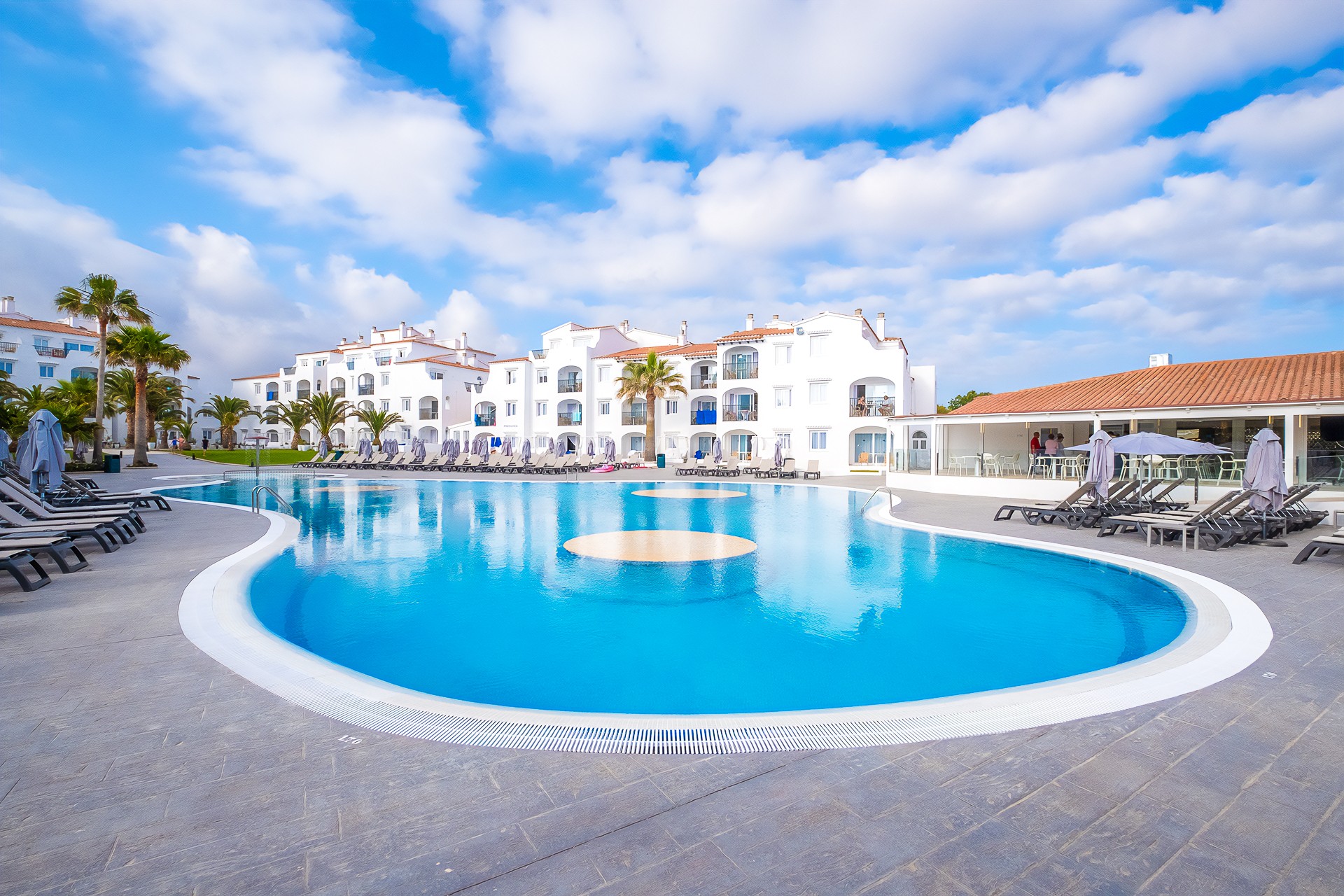 Fergus Style Carema Beach 2