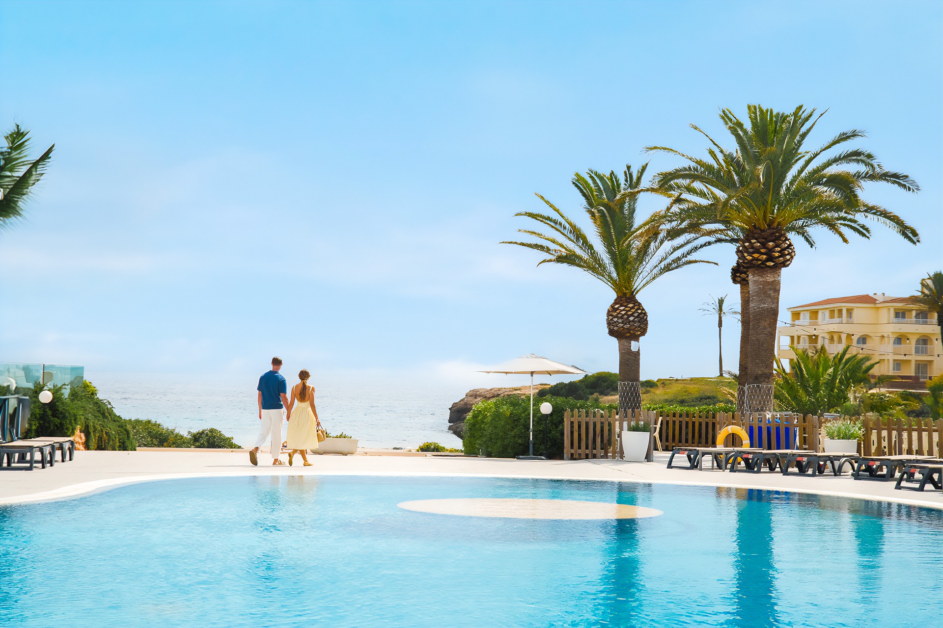 Fergus Style Carema Beach 4