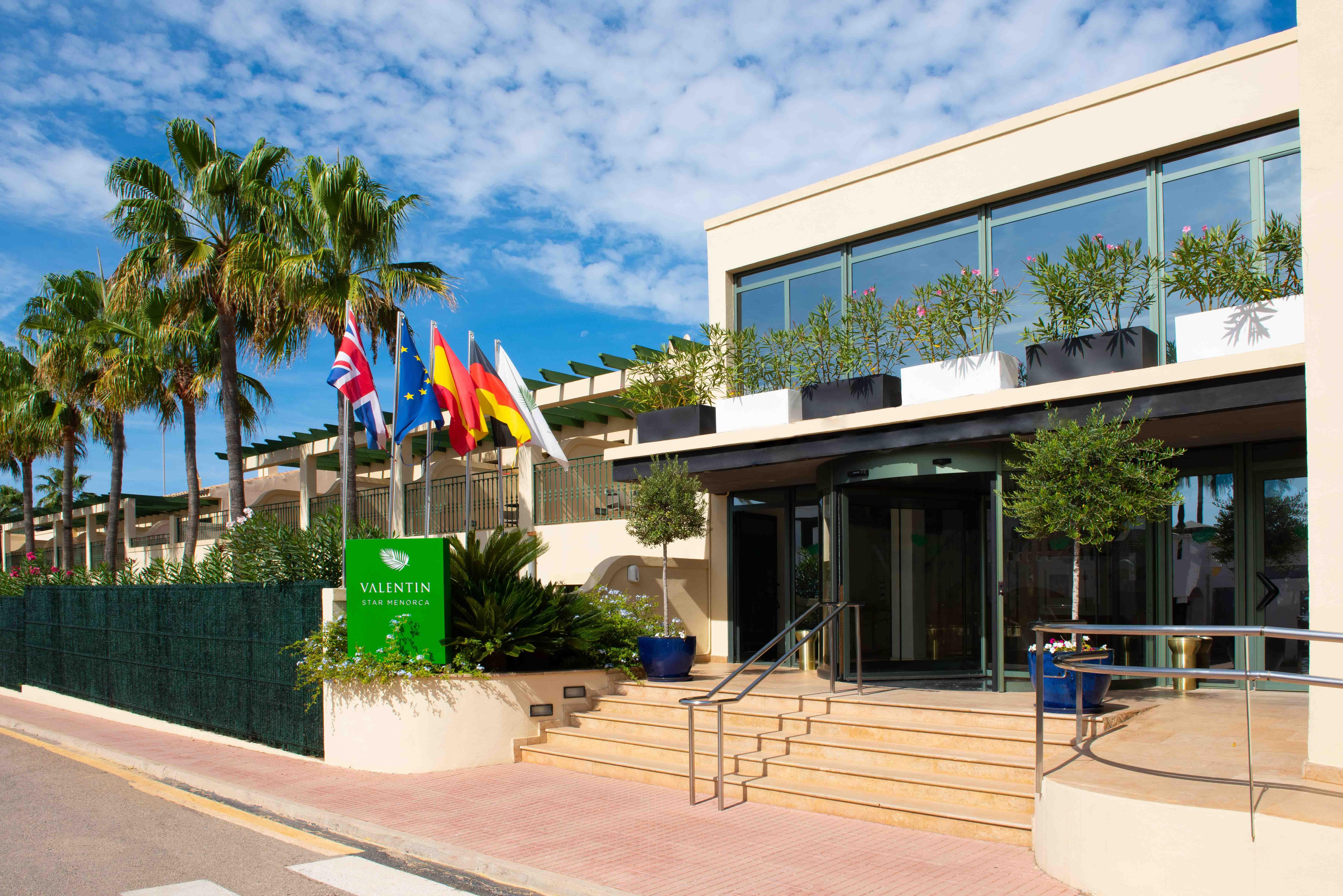 Valentin Star - Adults only 18