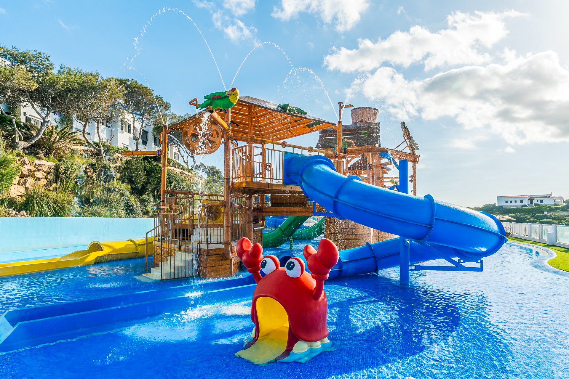 Fergus Club Carema Splash 14