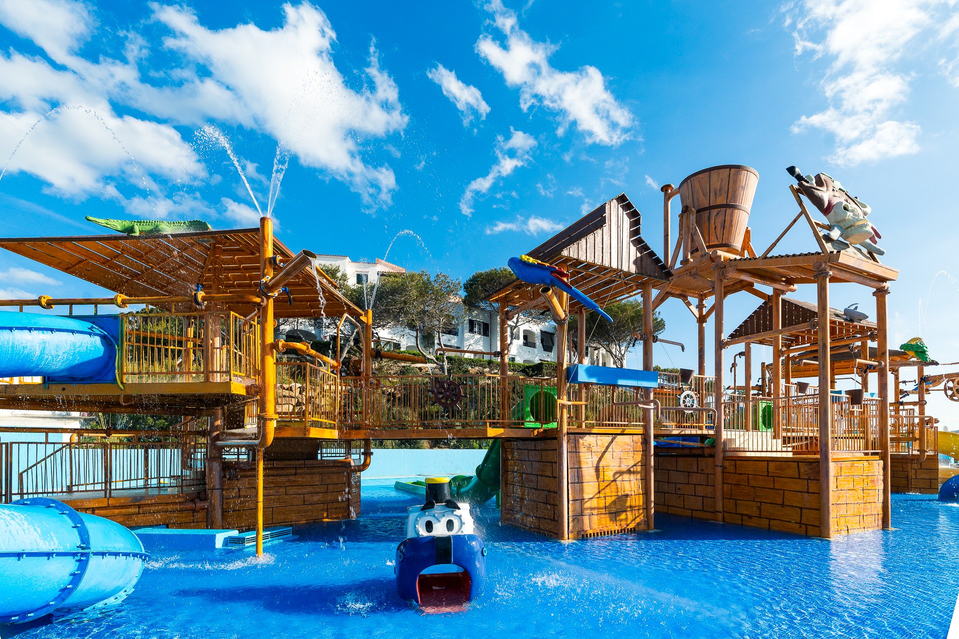 Fergus Club Carema Splash 15