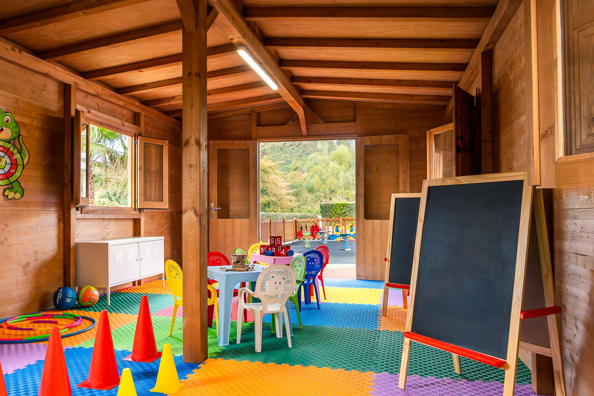 Fergus Club Carema Splash 23