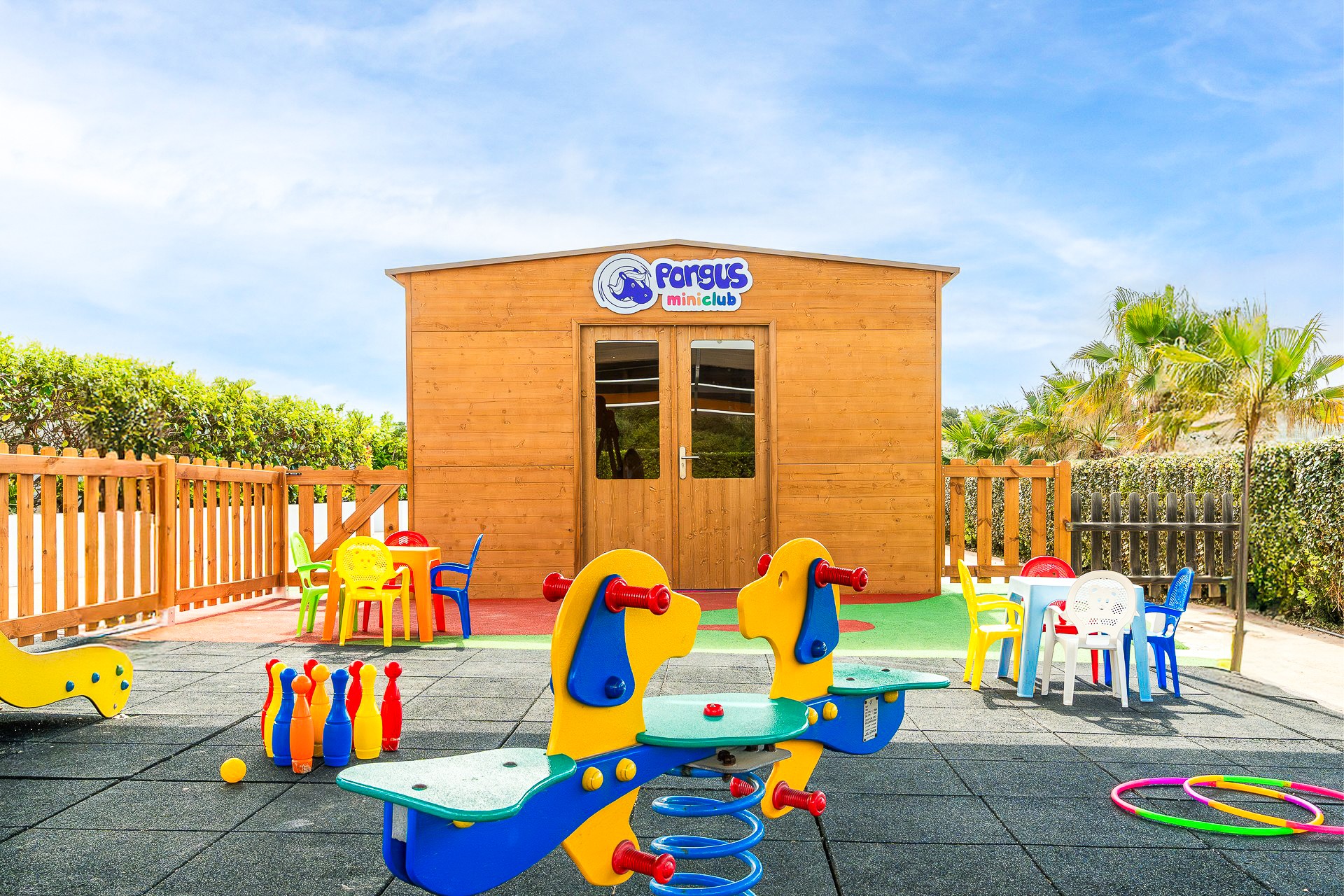 Fergus Club Carema Splash 24