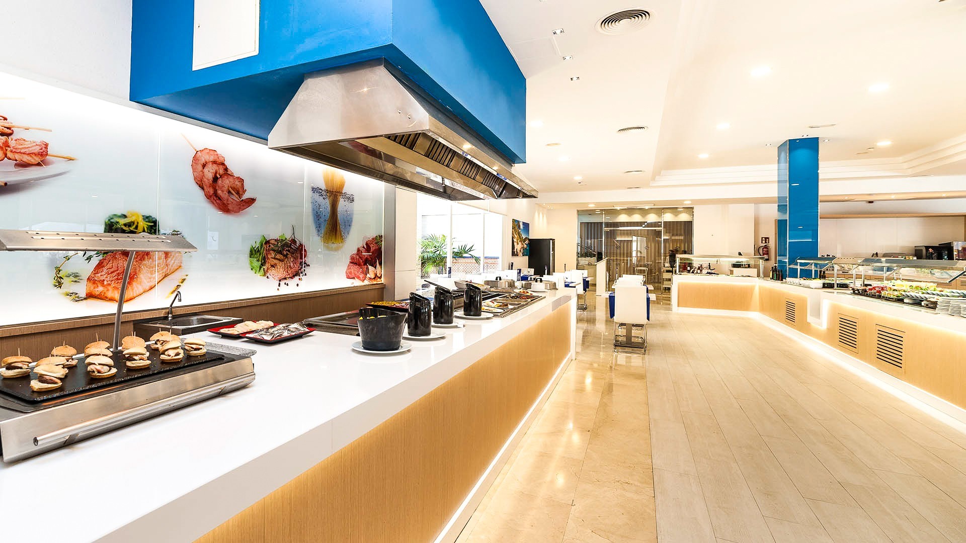 Globales Lord Nelson 11