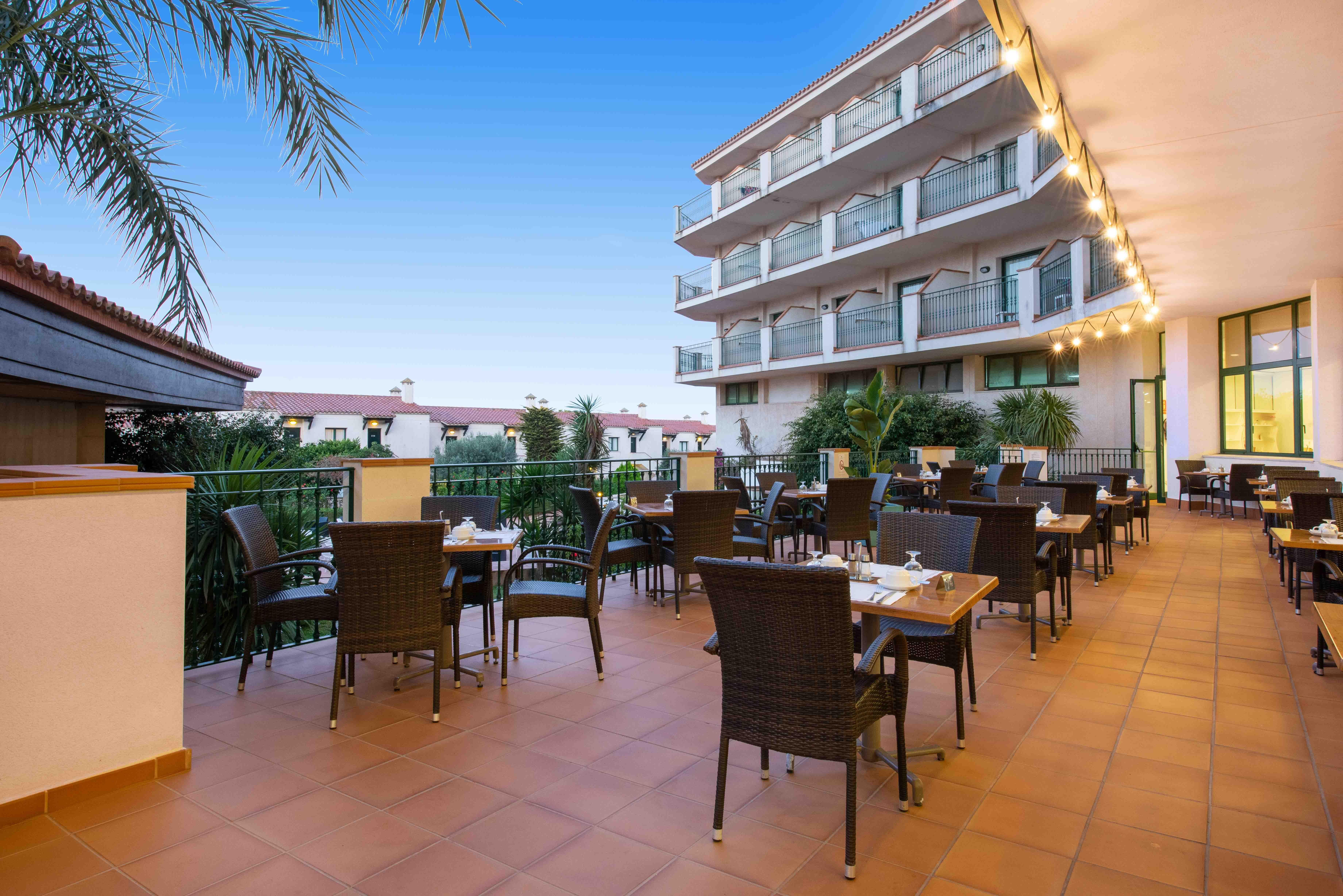 Valentin Son Bou Hotel y Apartamentos 17