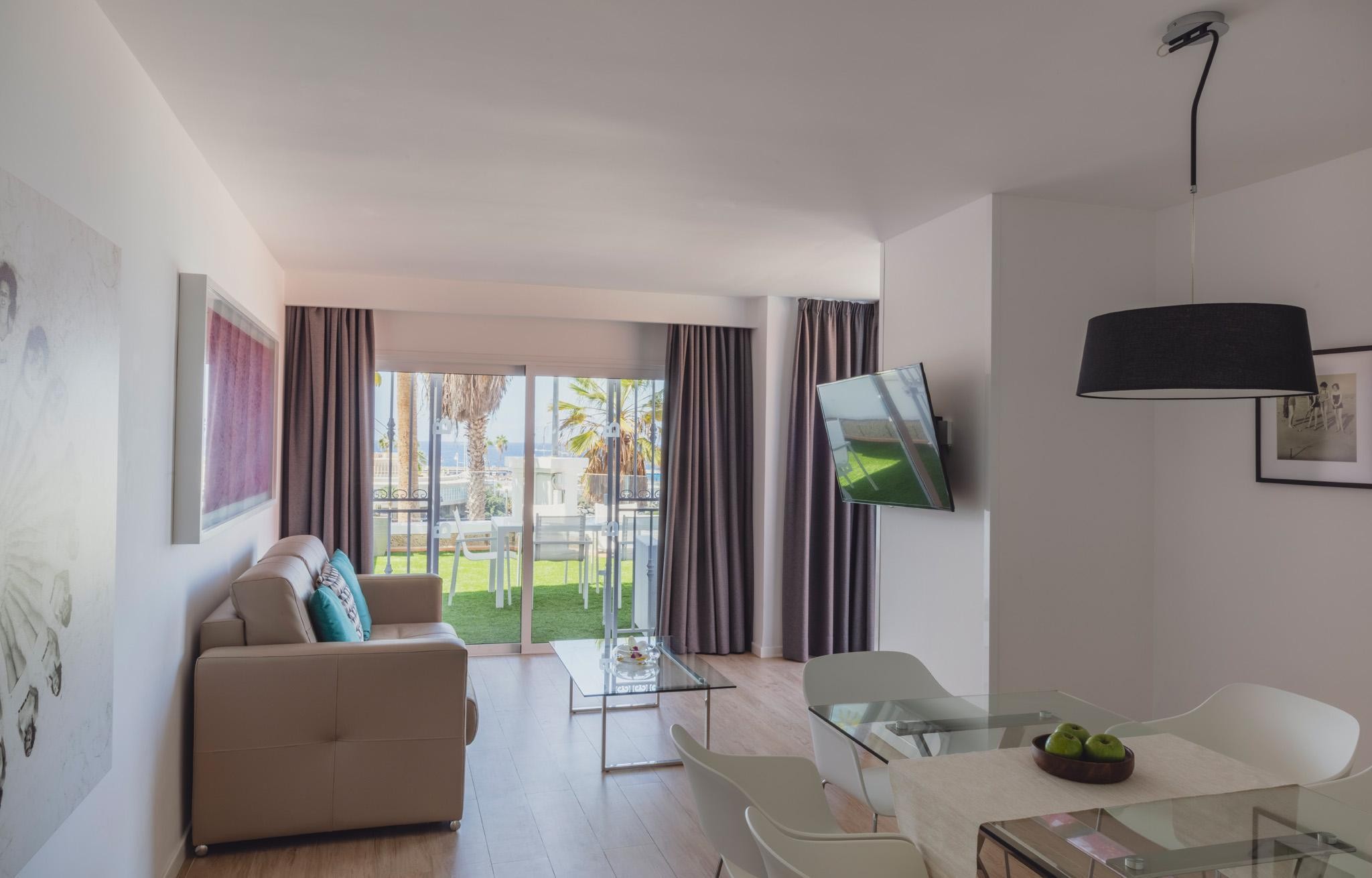 Flamingo Beach Mate 7