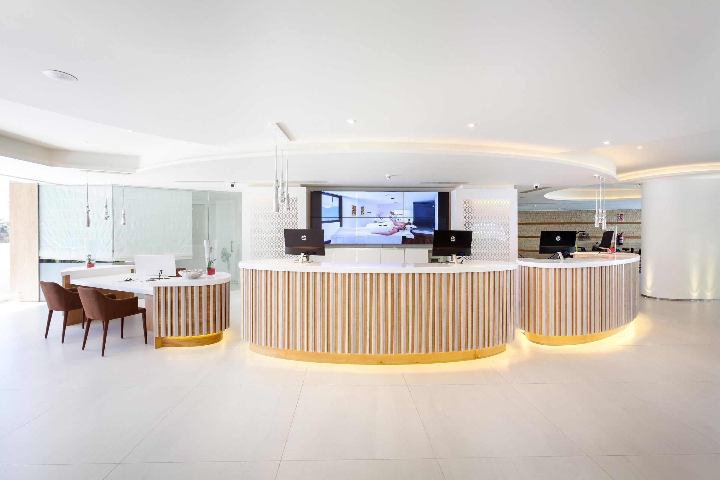 TIGOTAN Lovers & Friends Playa de las Américas 12