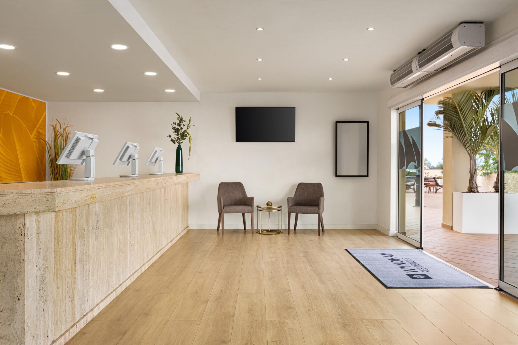 Wyndham Residences Tenerife Costa Adeje ( EX- CLC World Monterey)  12