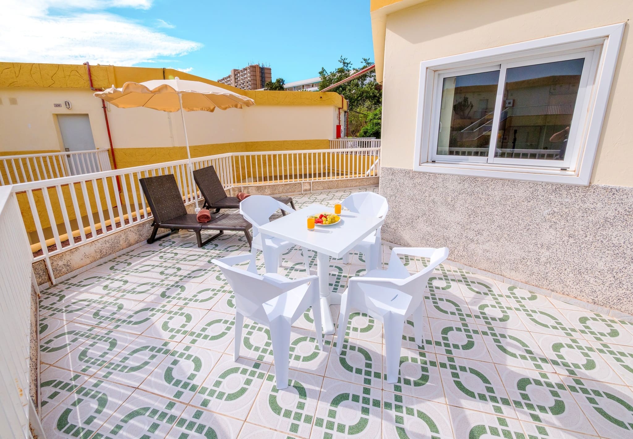 Checkin Bungalows Atlantida 10